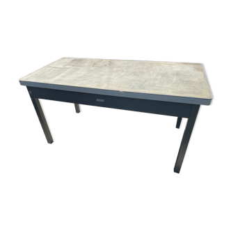 Industrial table