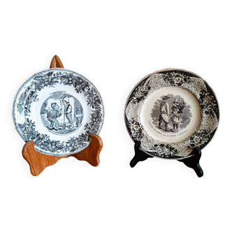 Set of 2 old collectible plates