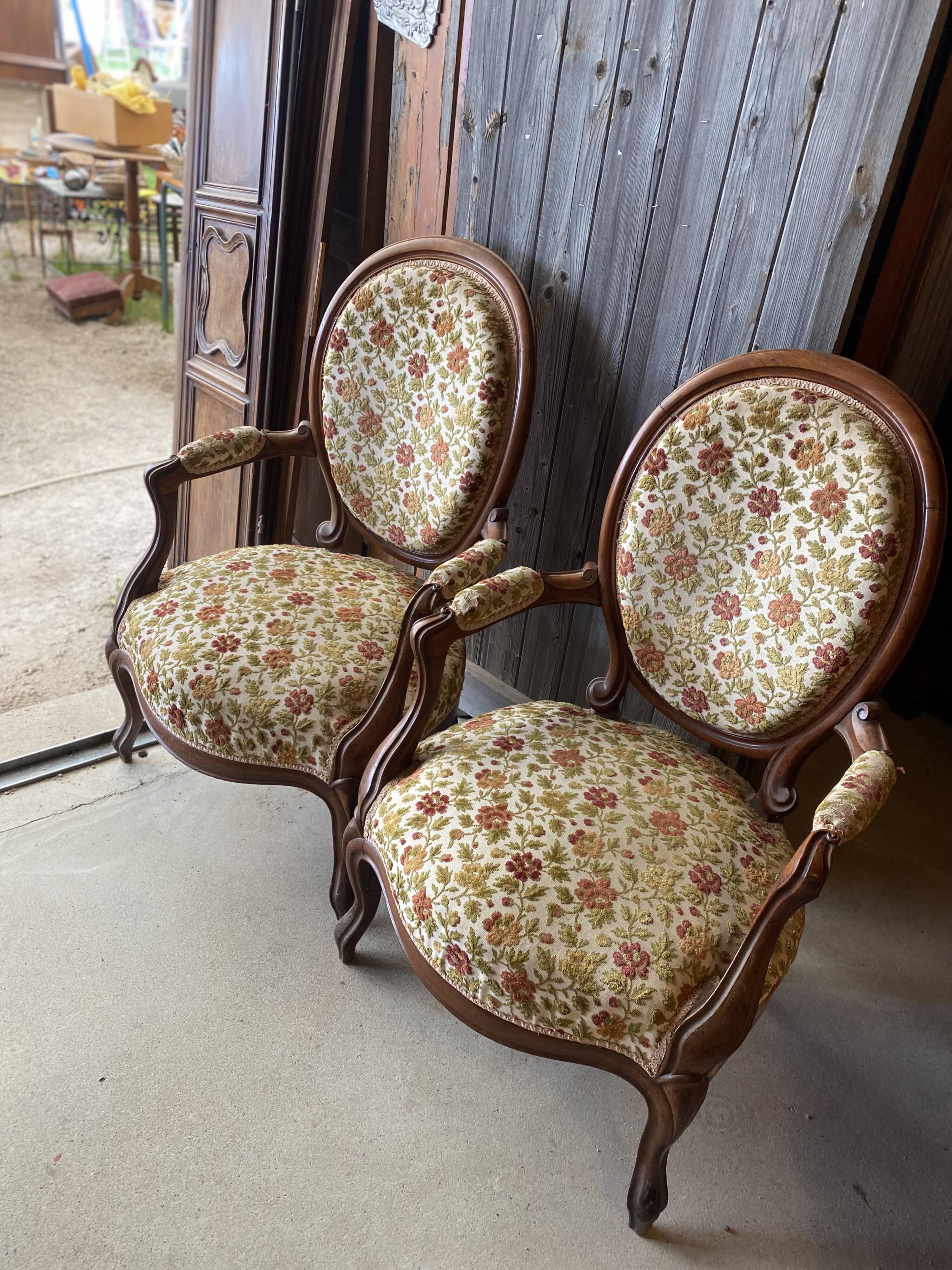 Pair of mahogany convertibles