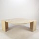 Table basse italienne travertin du milieu du siècle, années 1980