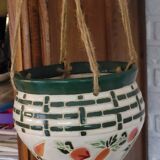 Cache pot suspension