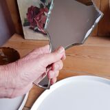 Hand mirror