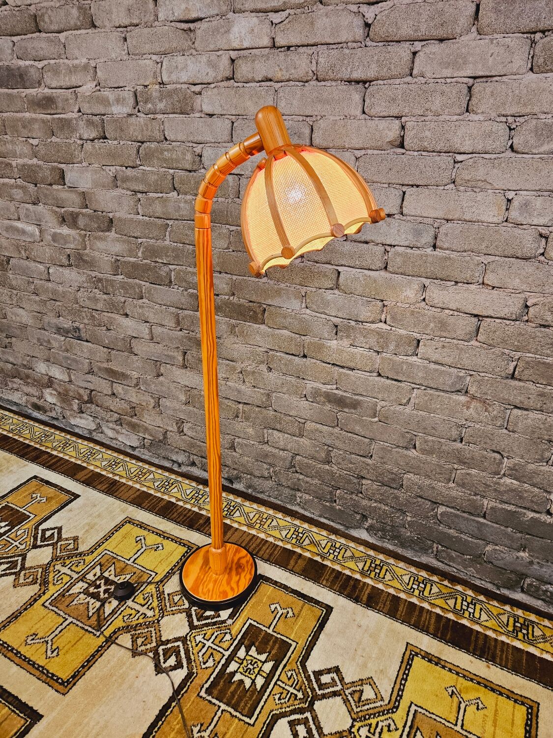80s floor lamp