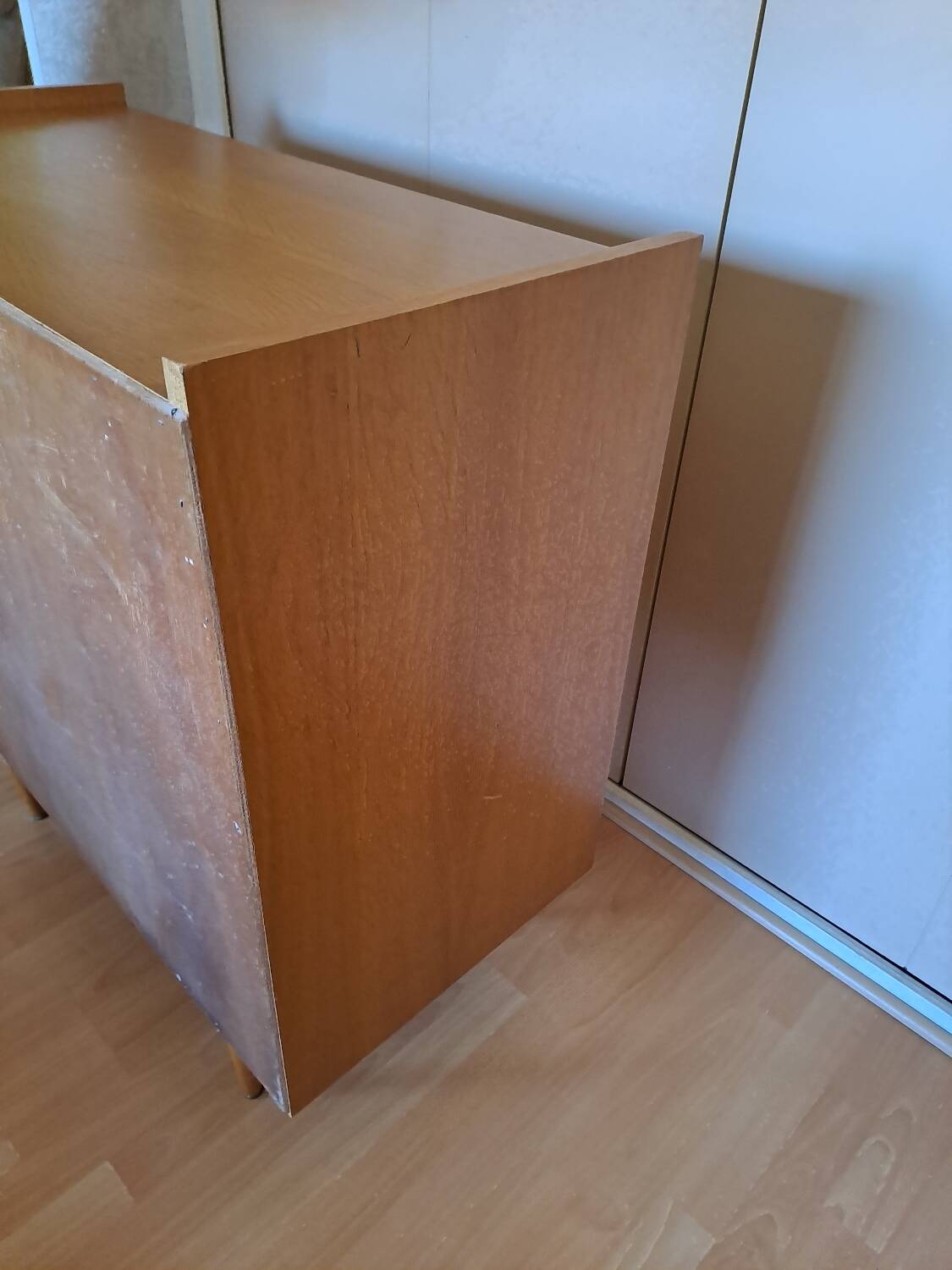 Vintage 4-drawer chest of drawers