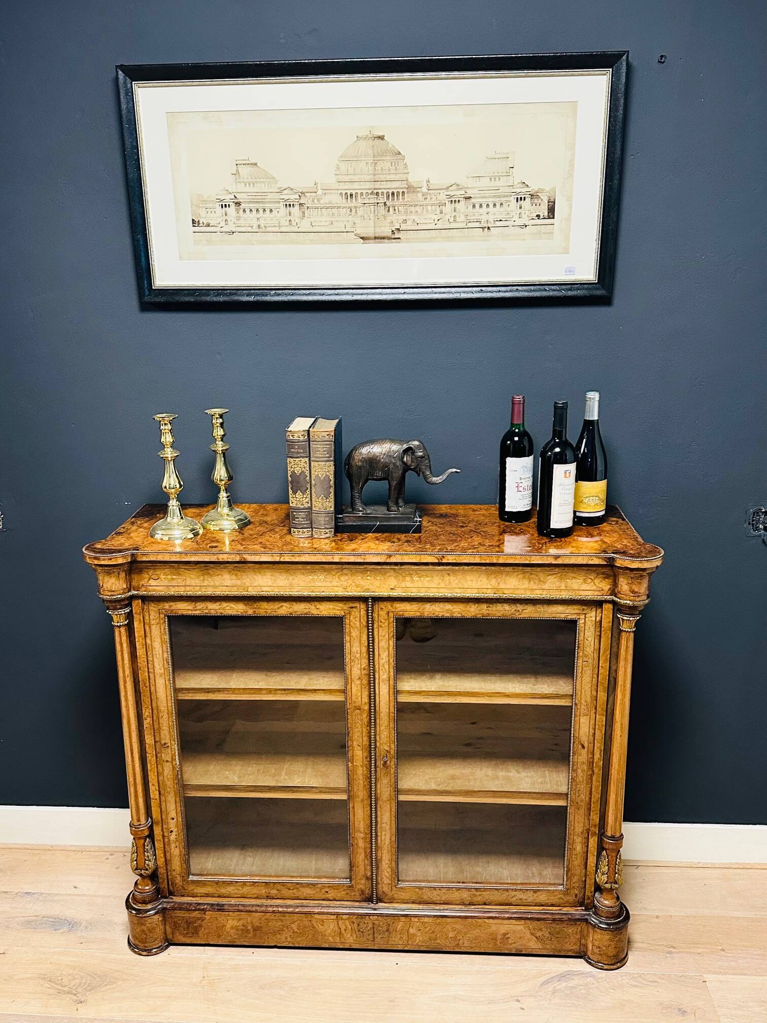 Bibliothèque ancienne