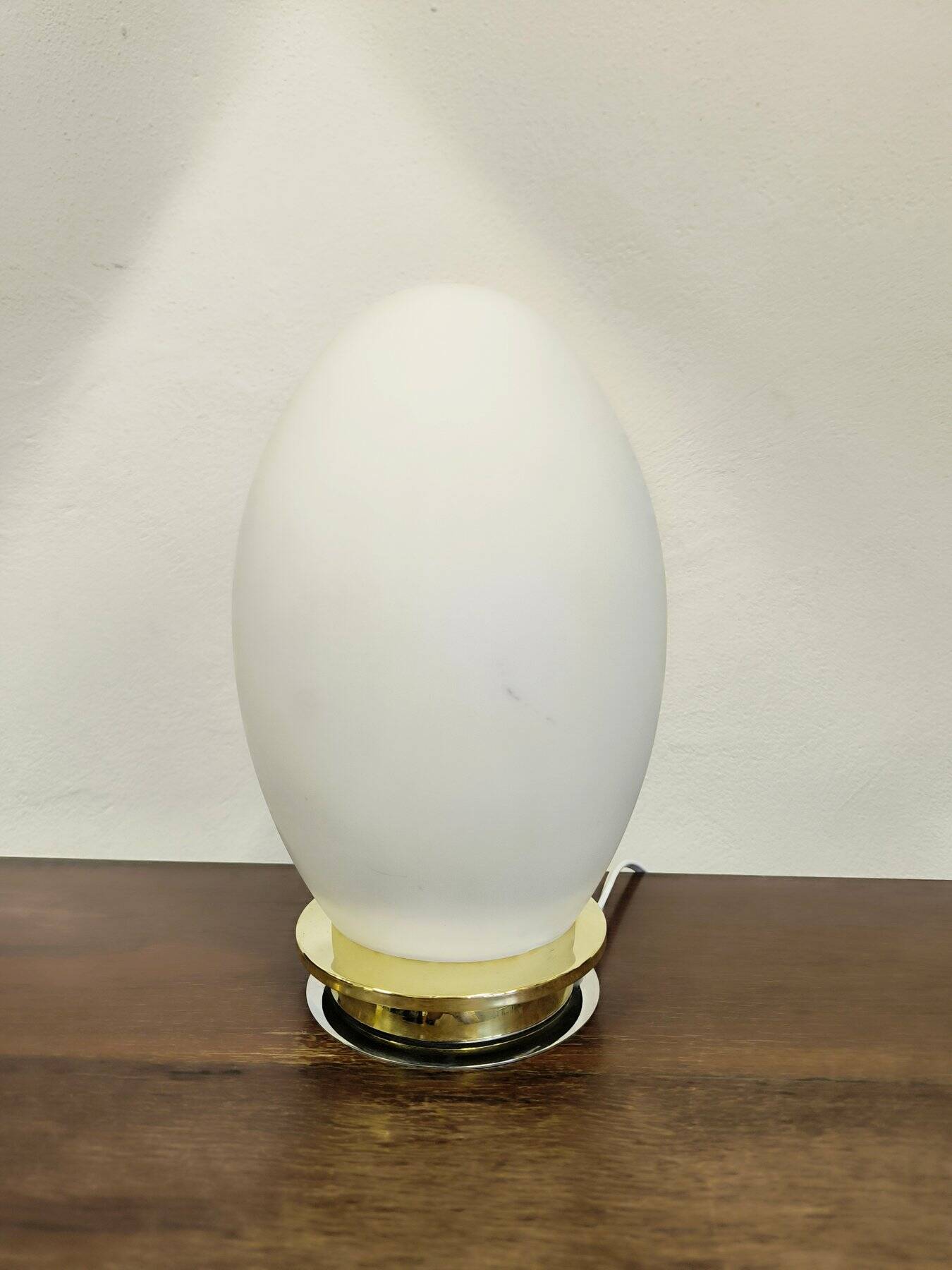 EGG Lamp 1960 in glass in Murano Opalino