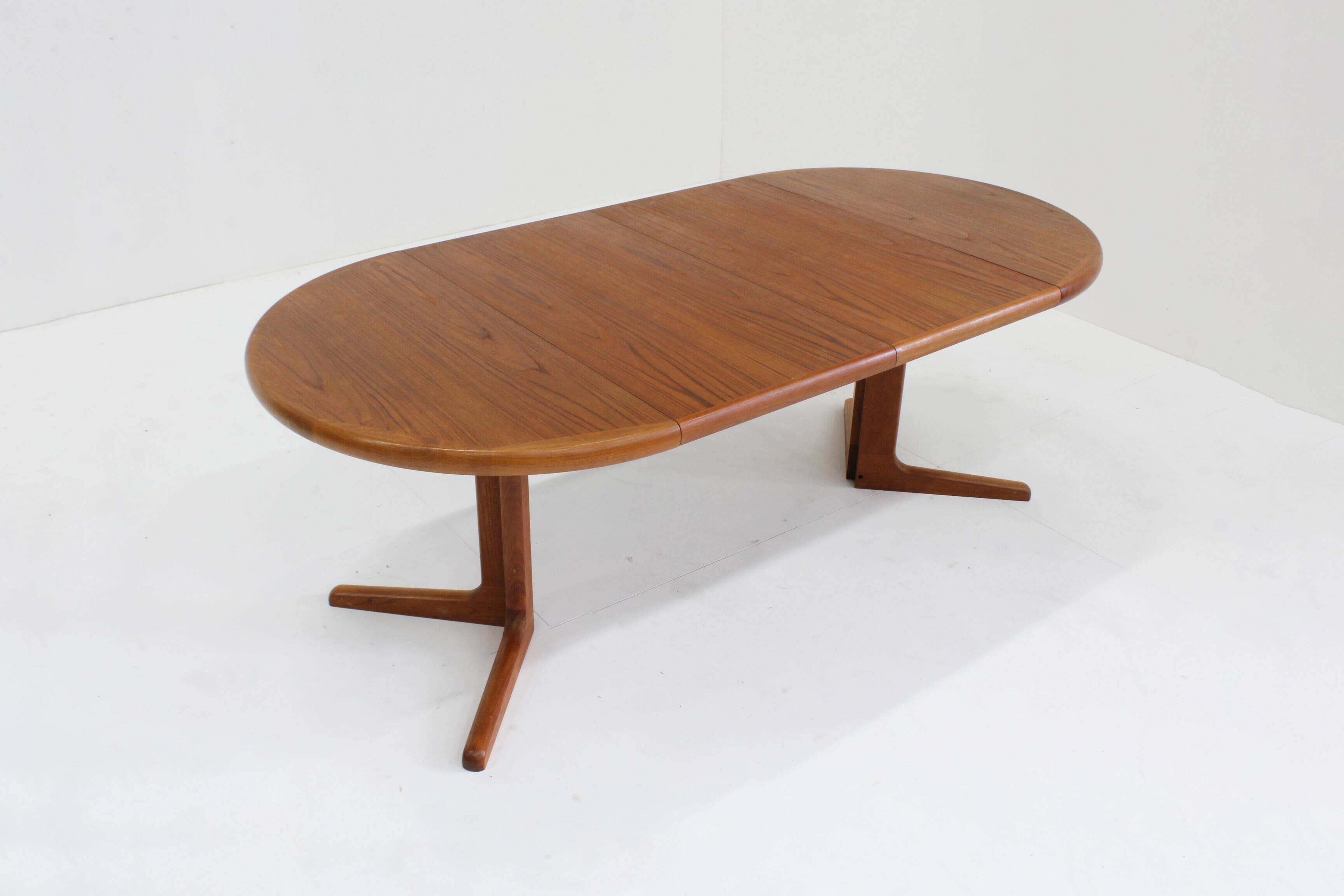Vintage Danish round extendable dining table teak 1960s