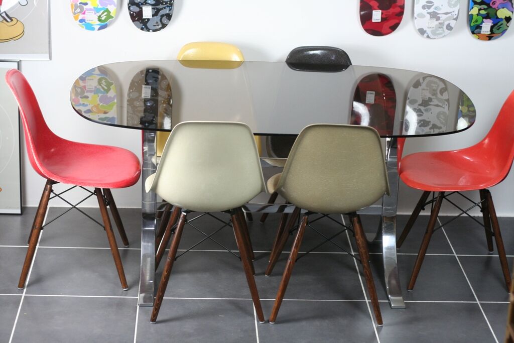 Dining table in smoked glass brown chrome structure