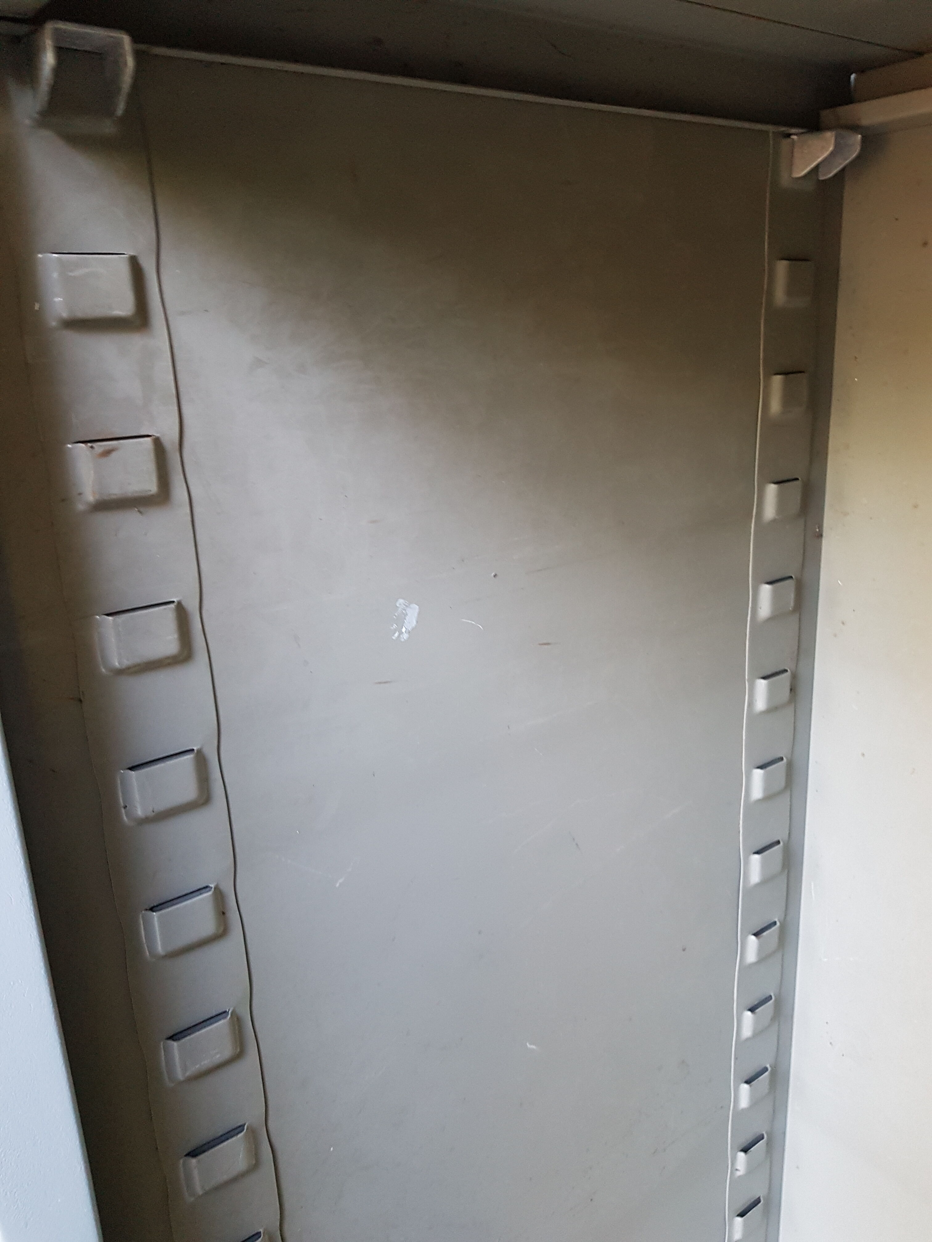 Set of 2 metal dressers