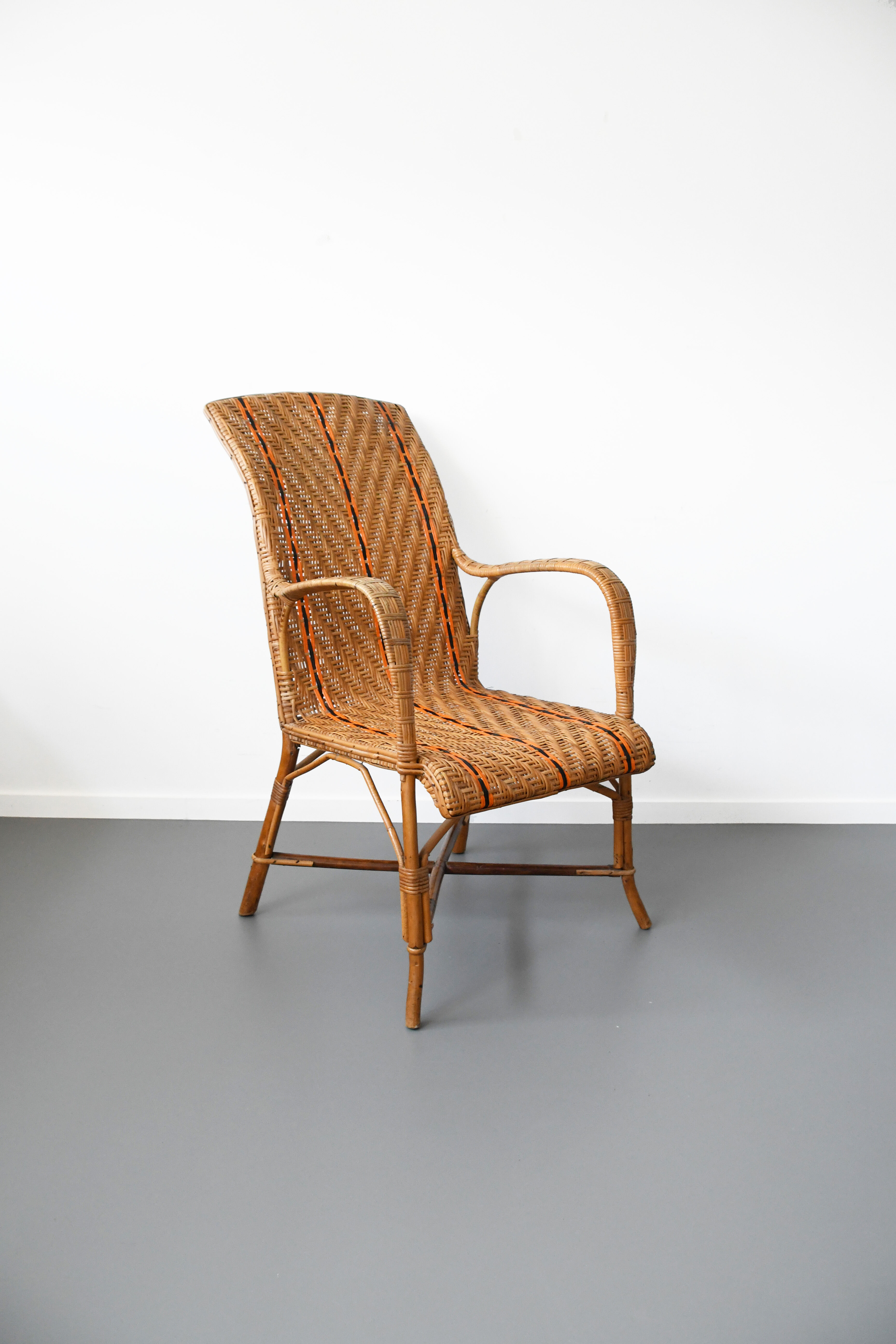 Vintage wicker/rattan armchair
