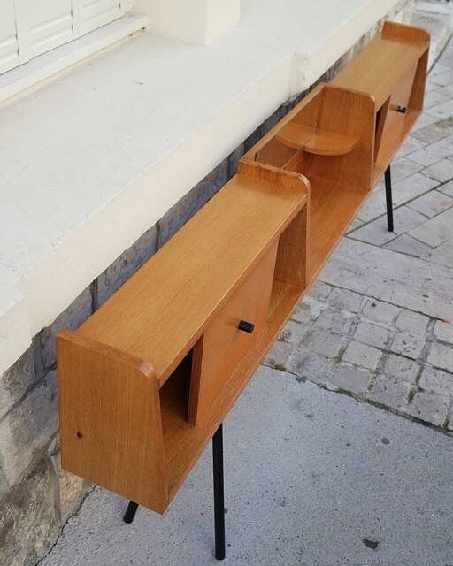 Enfilade feet metal compass