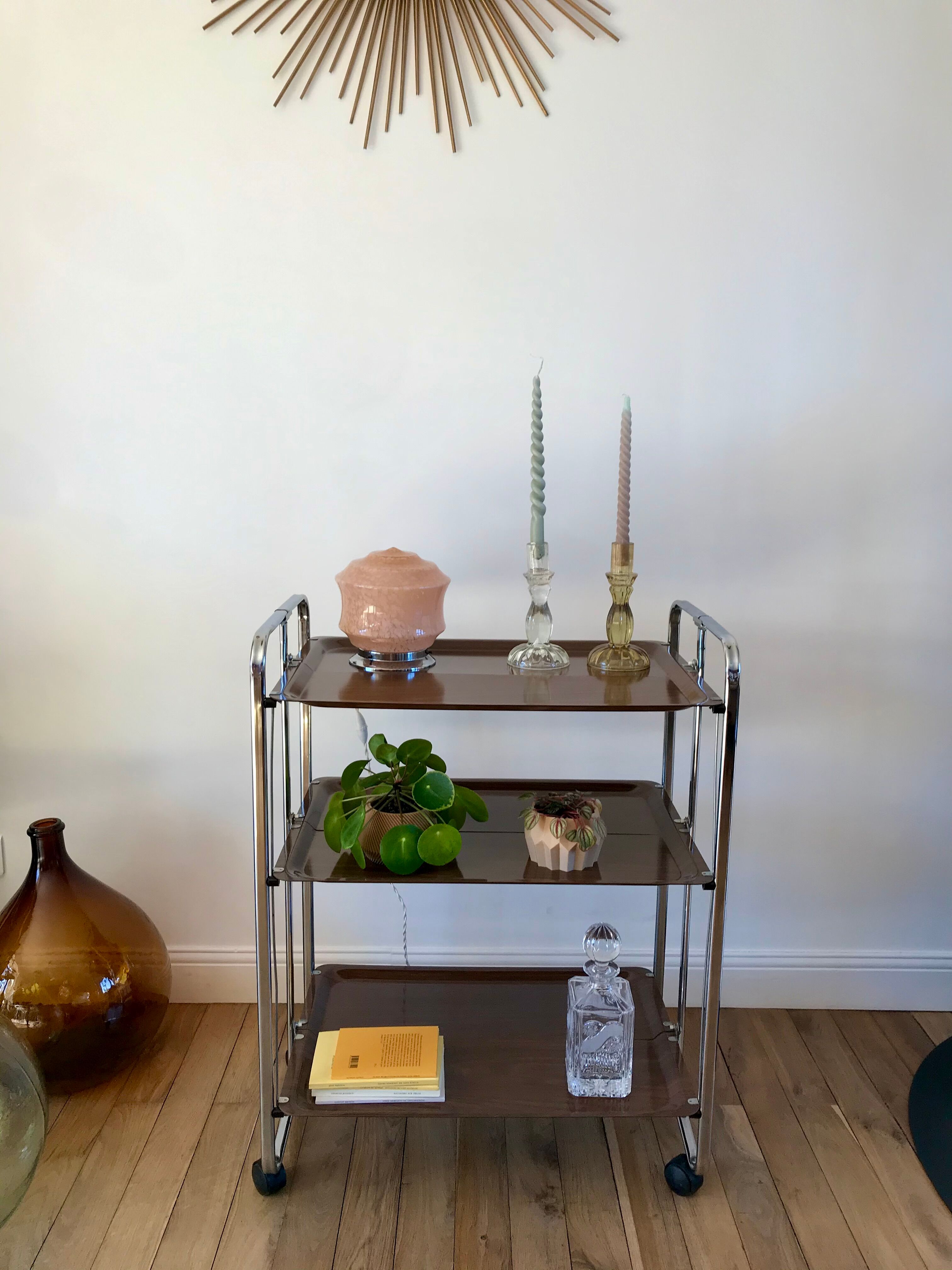 Service in formica and folding chrome 70s