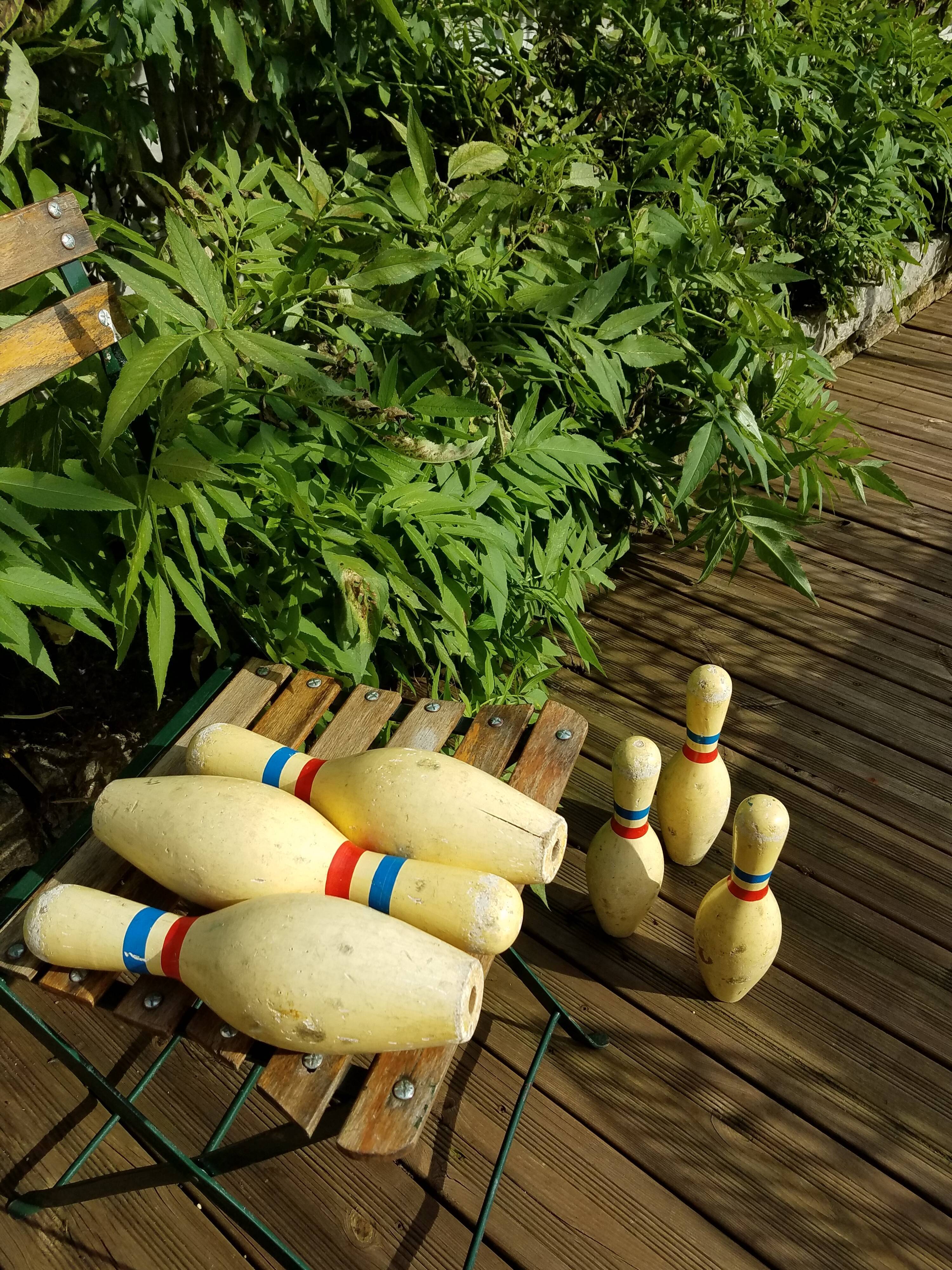 Wooden bowling game