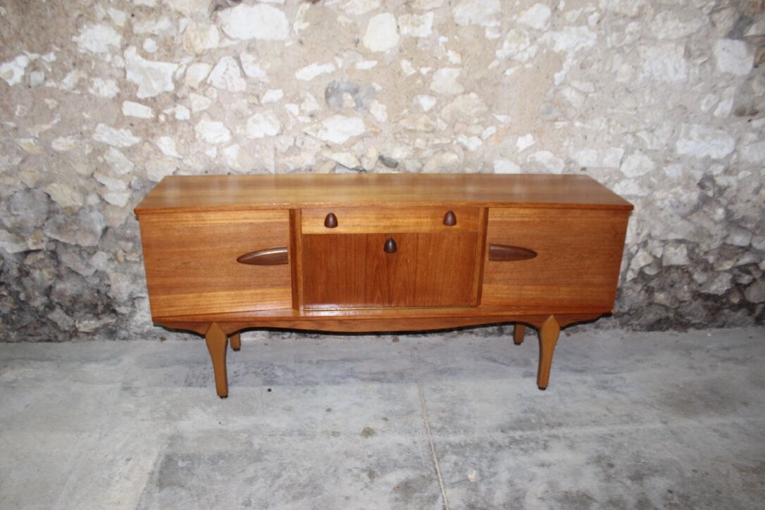 Vintage teak Scandinavian-style sideboard by Jentique