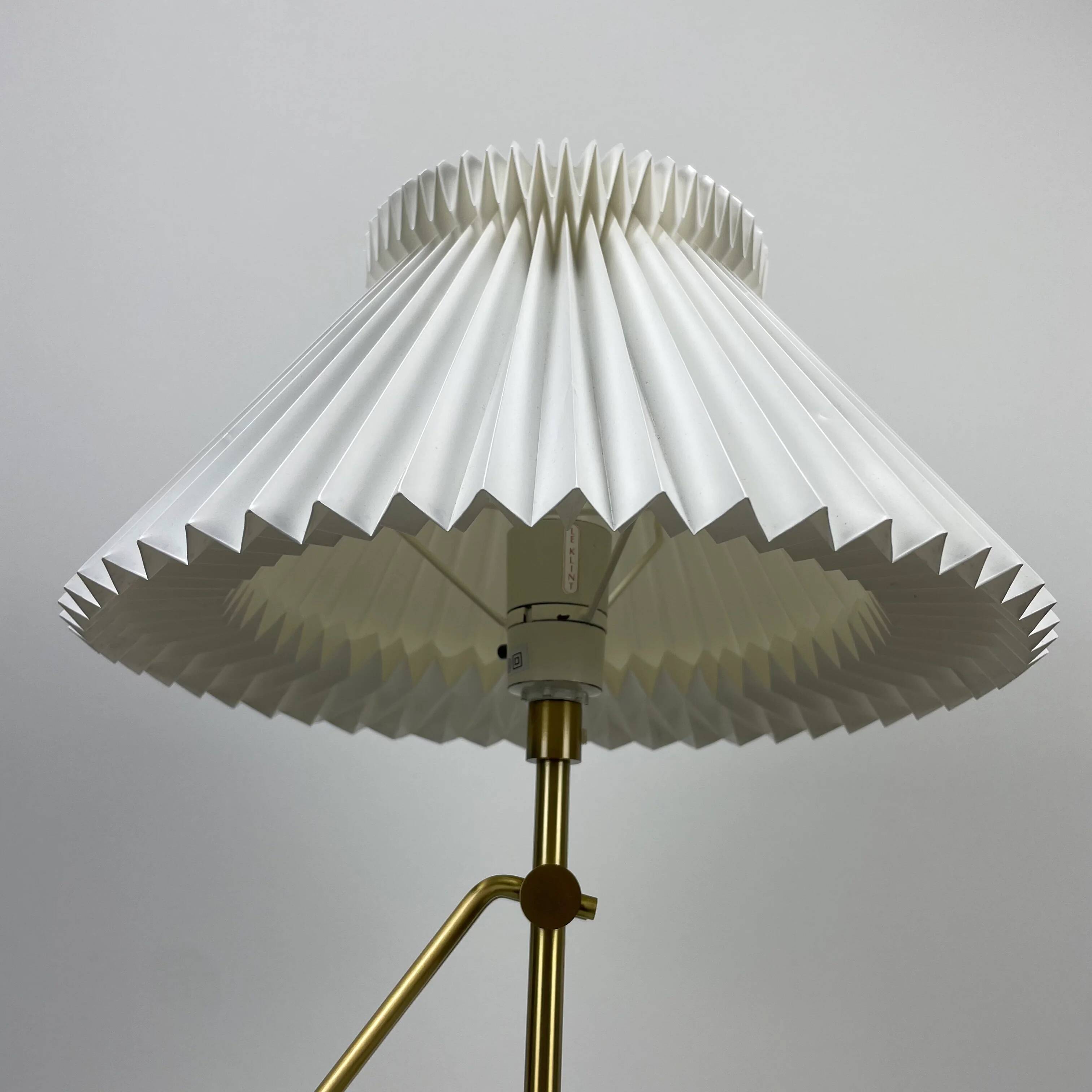 Table lamp Le Klint model 305 by Christian Hvidt 1970