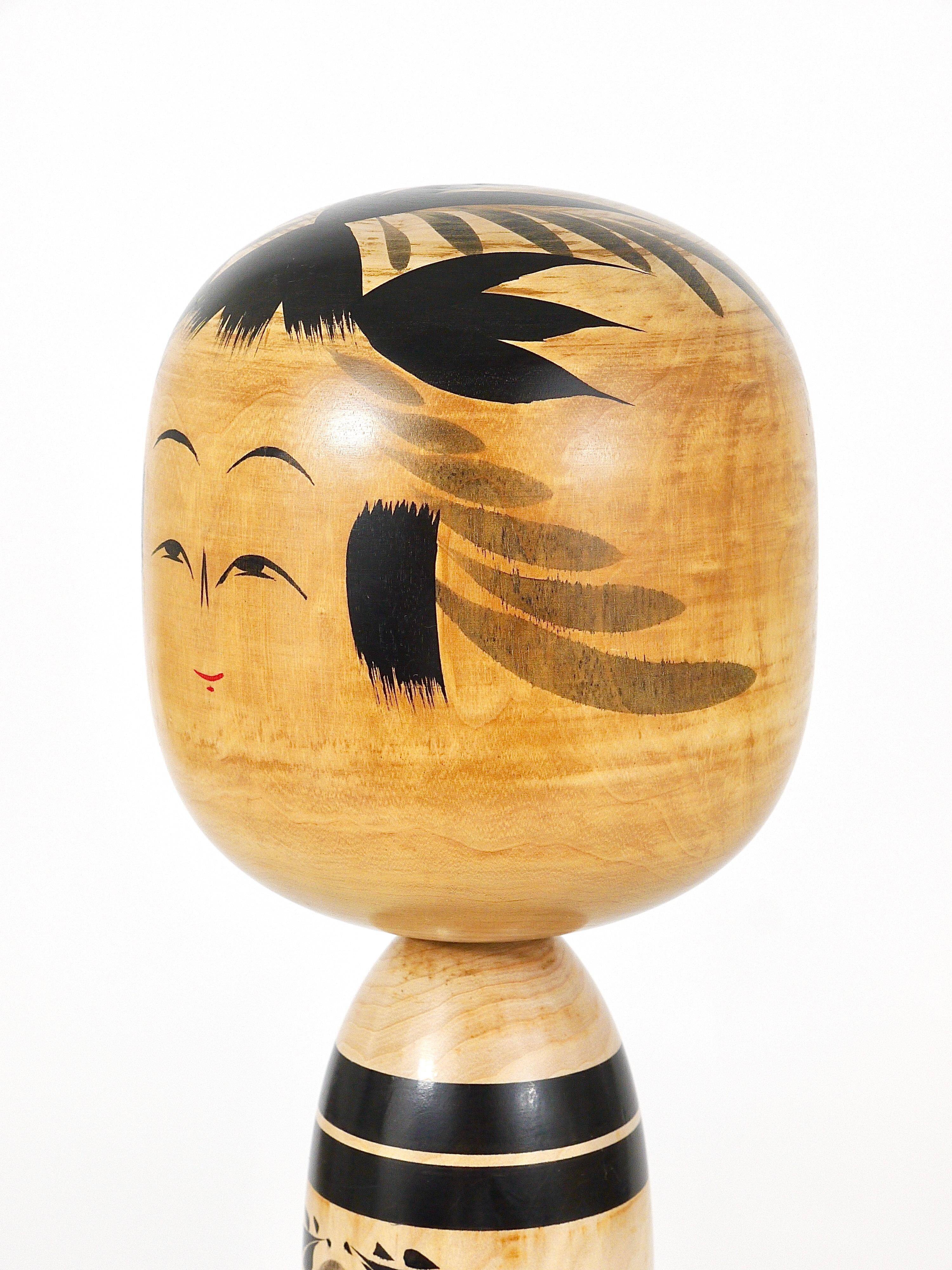 Sculpture poupée Kokeshi Togatta décorative du nord du Japon, peinte à la main