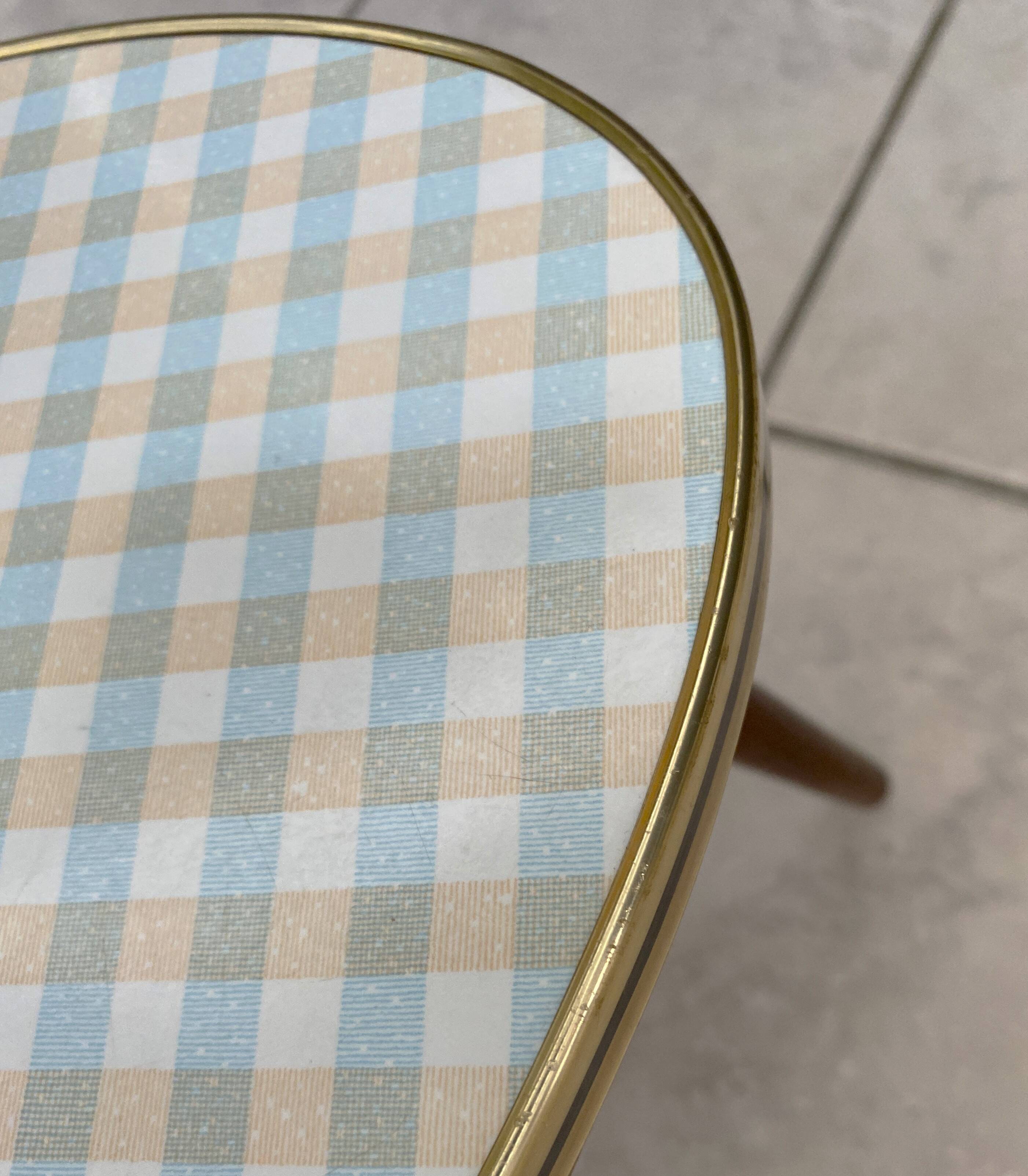 Vintage triangle shape plant / side tabel 1960s