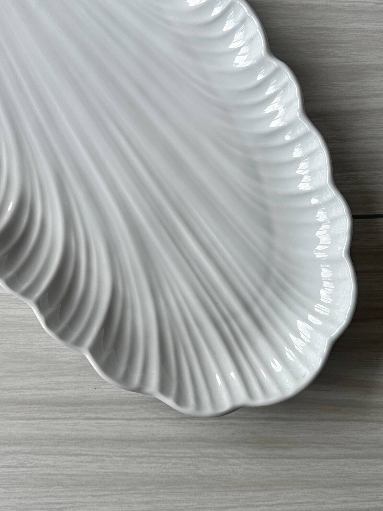 Large fish platter in white porcelain
