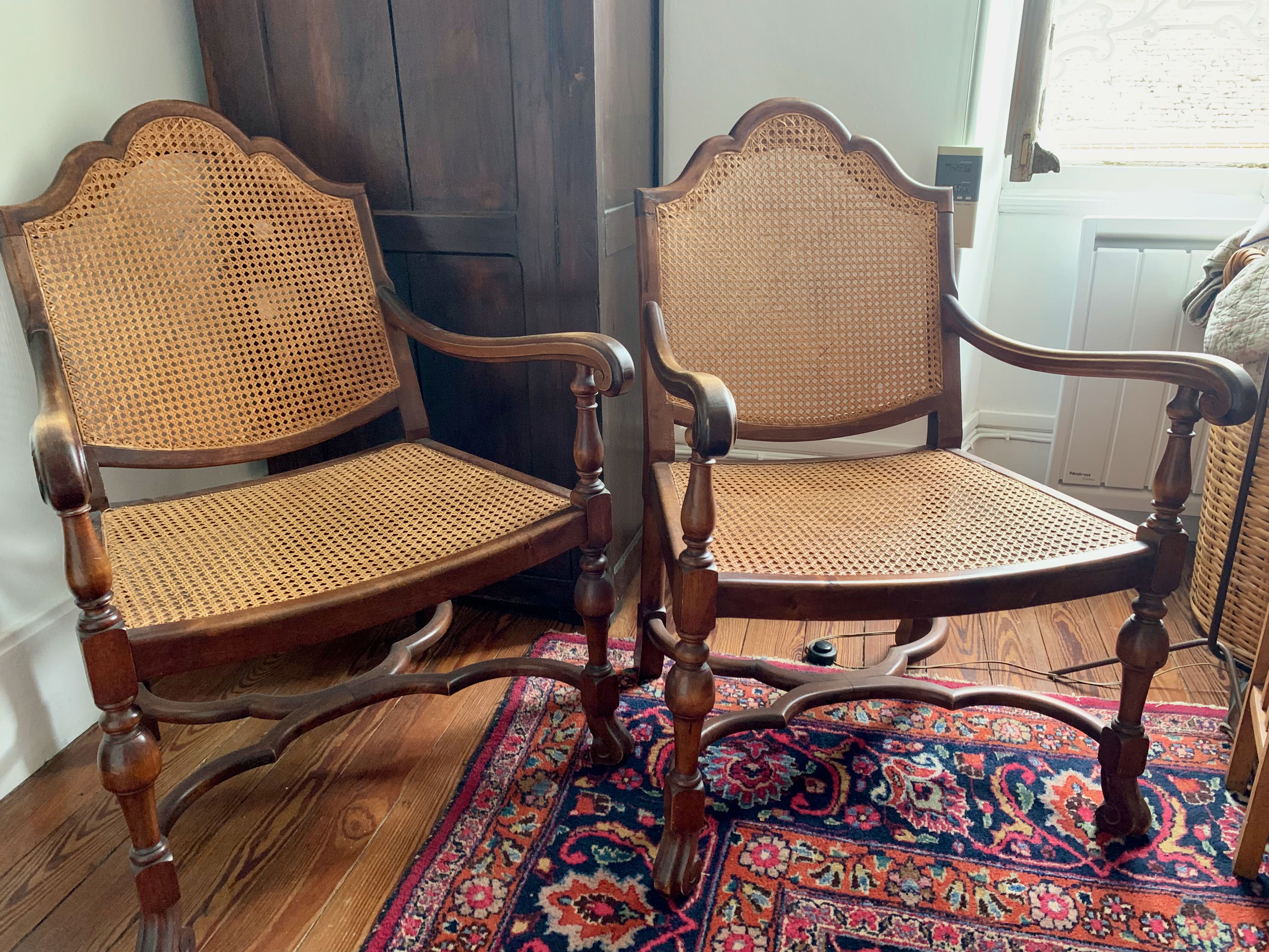 Pairs of canned chairs