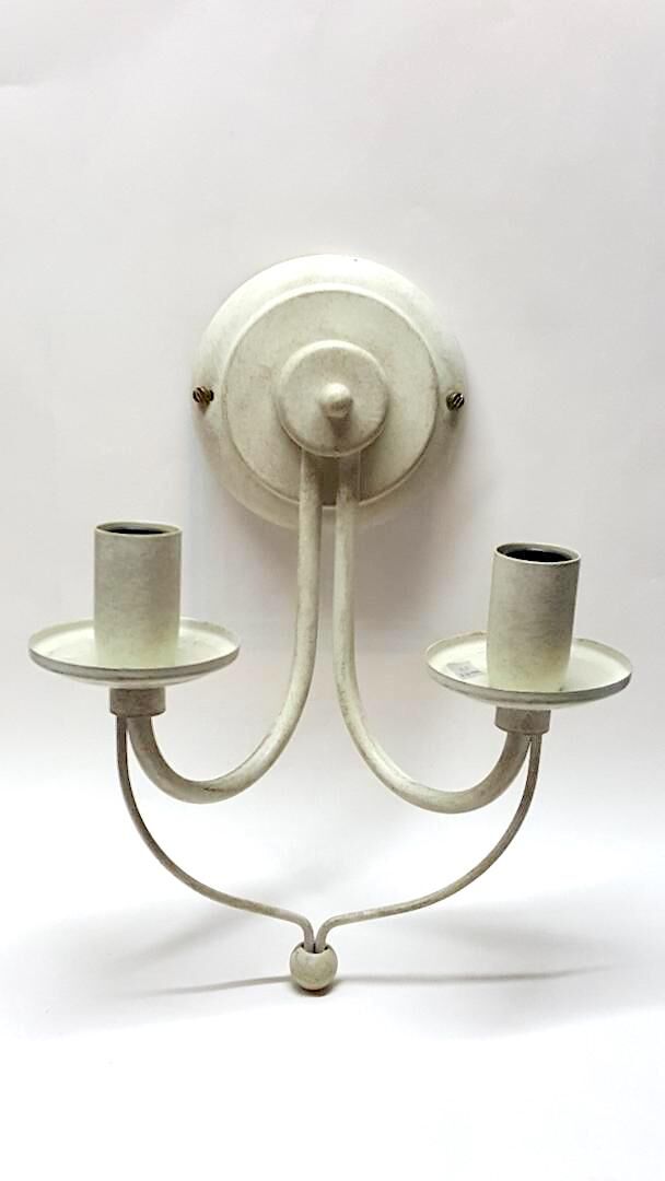 White wall lamp 2 bulbs