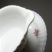 Bernardaud sauceboat Limoges porcelain with floral decoration from the 1920s to 1950s.
