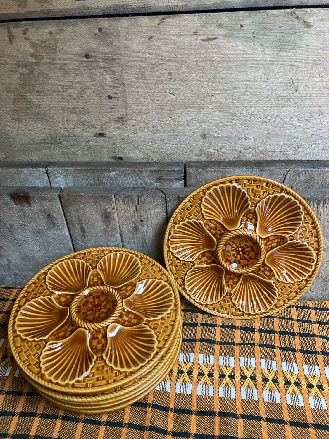 6 assiettes à huîtres barbotine 