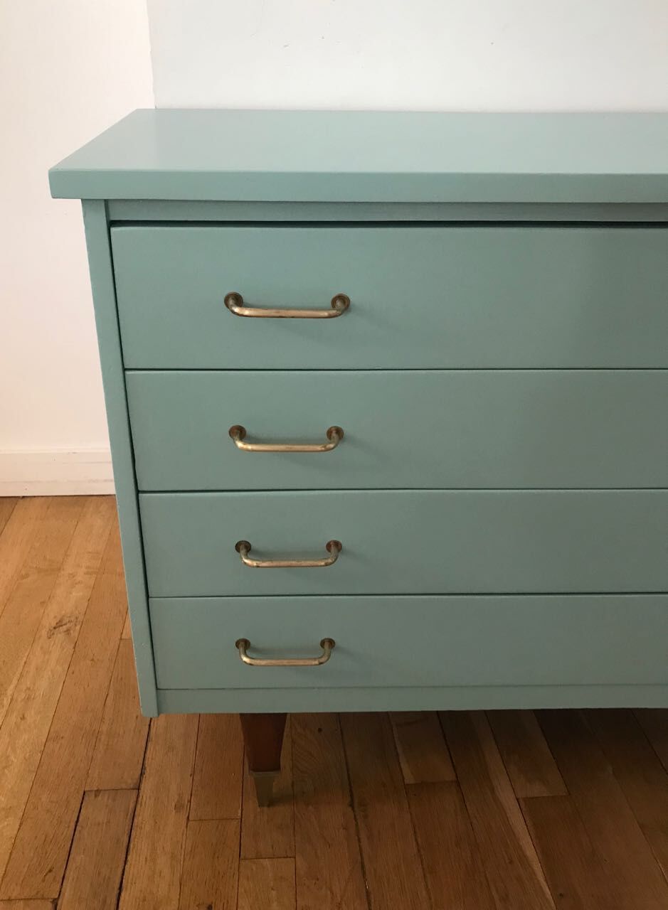 Vintage chest of drawers