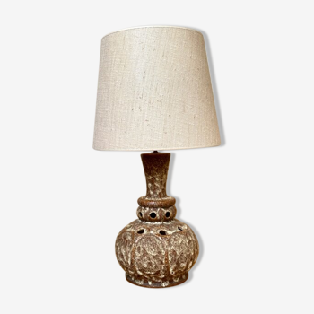 Ceramic lamp and beige cotton