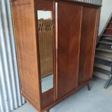 Wardrobe feet compass sliding doors