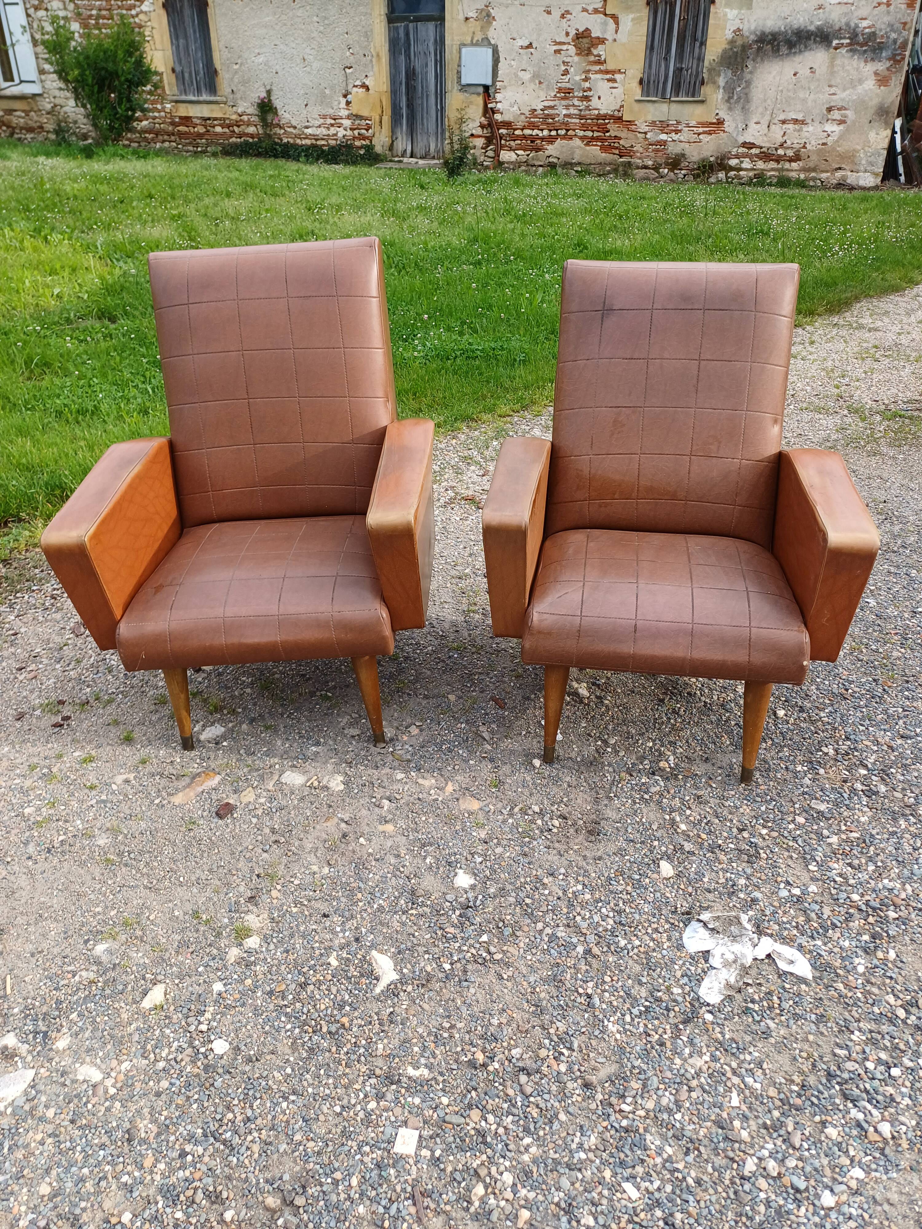 Fauteuil années 60 skai marron