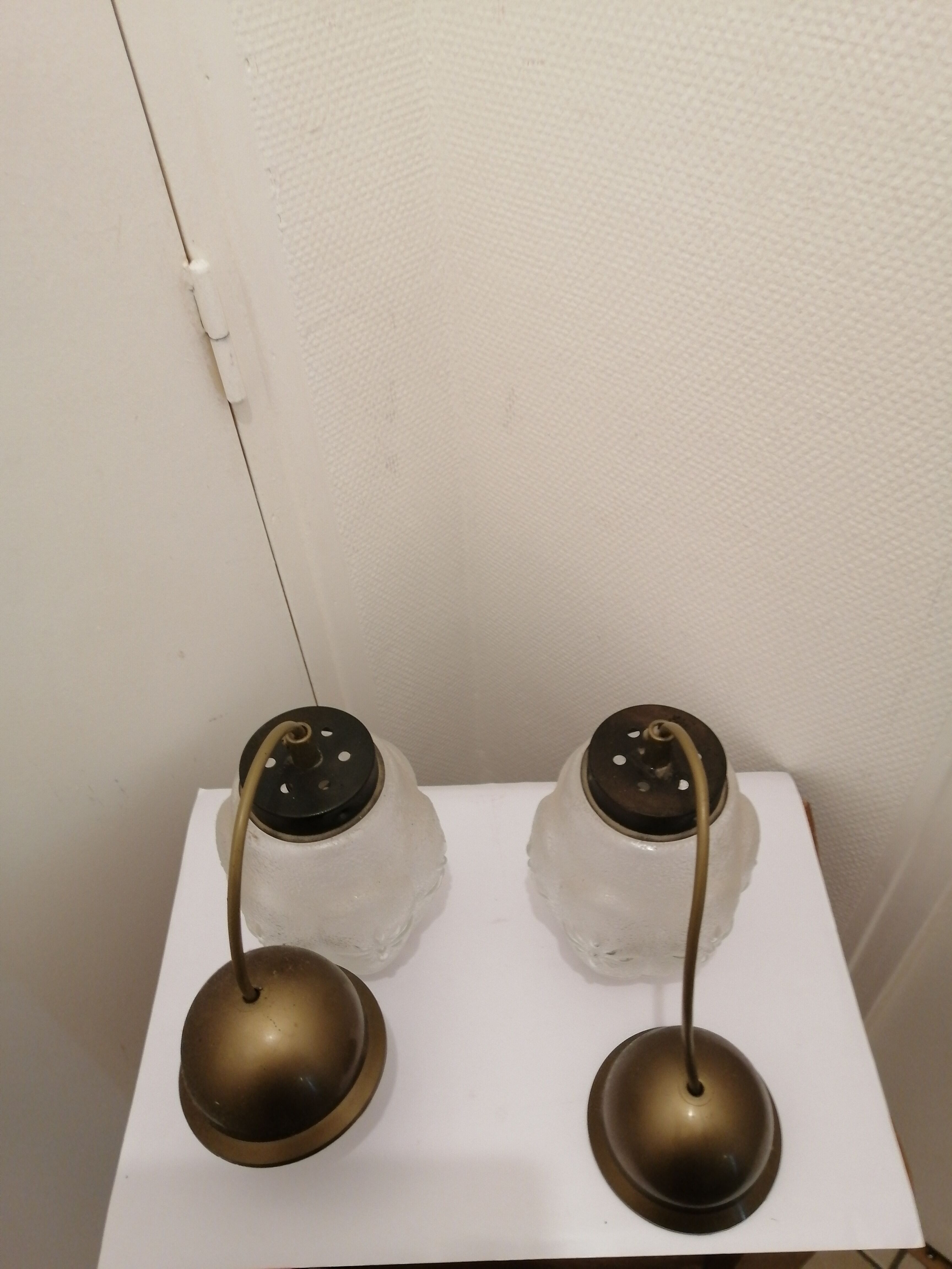 Pair of glass hanging lamps