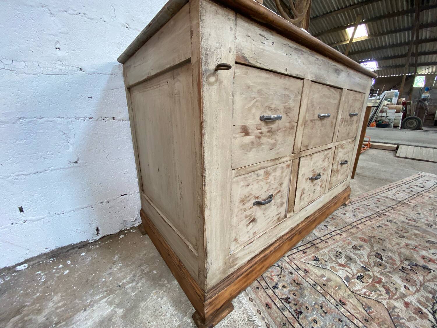 Trade furniture, workshop with large drawers