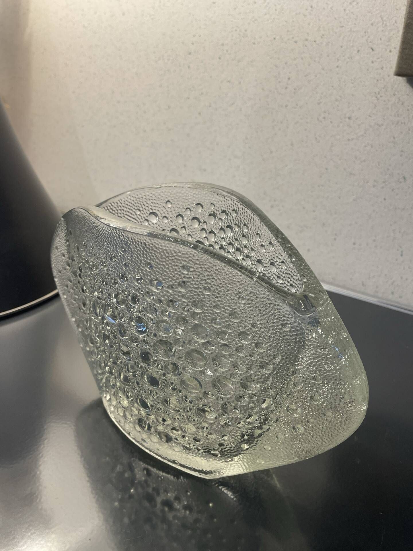 Asteroid vase jan sylwester drost