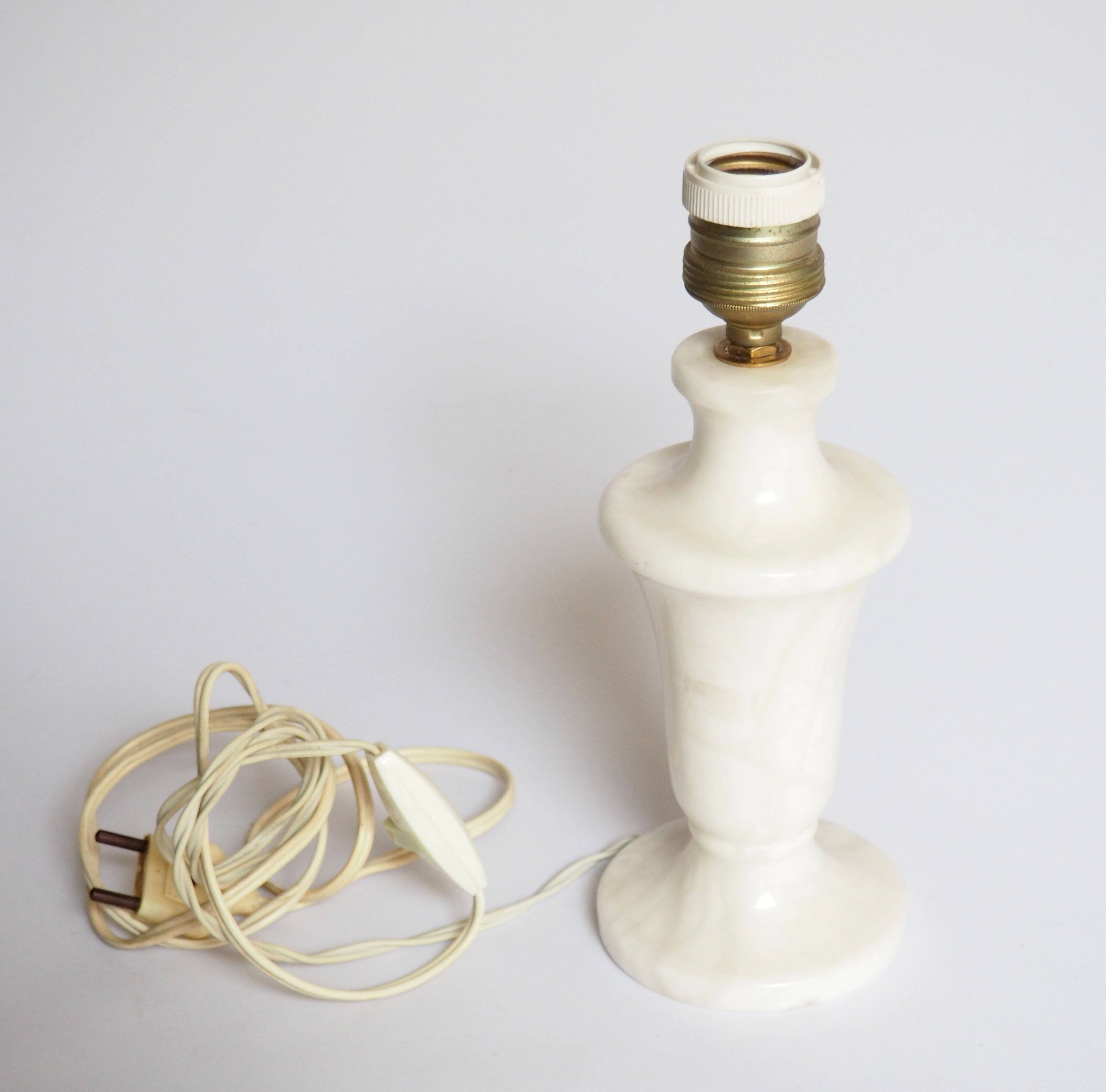 White alabaster lamp base
