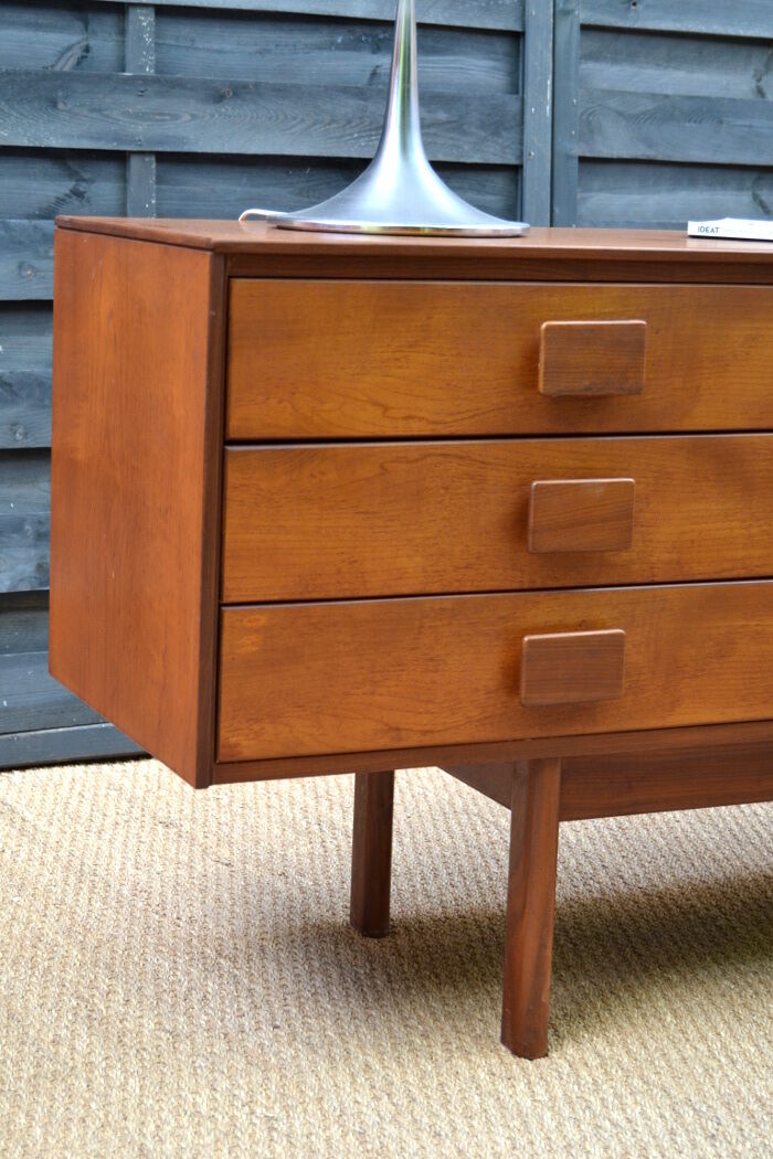 Enfilade by White & Newton - sliding doors