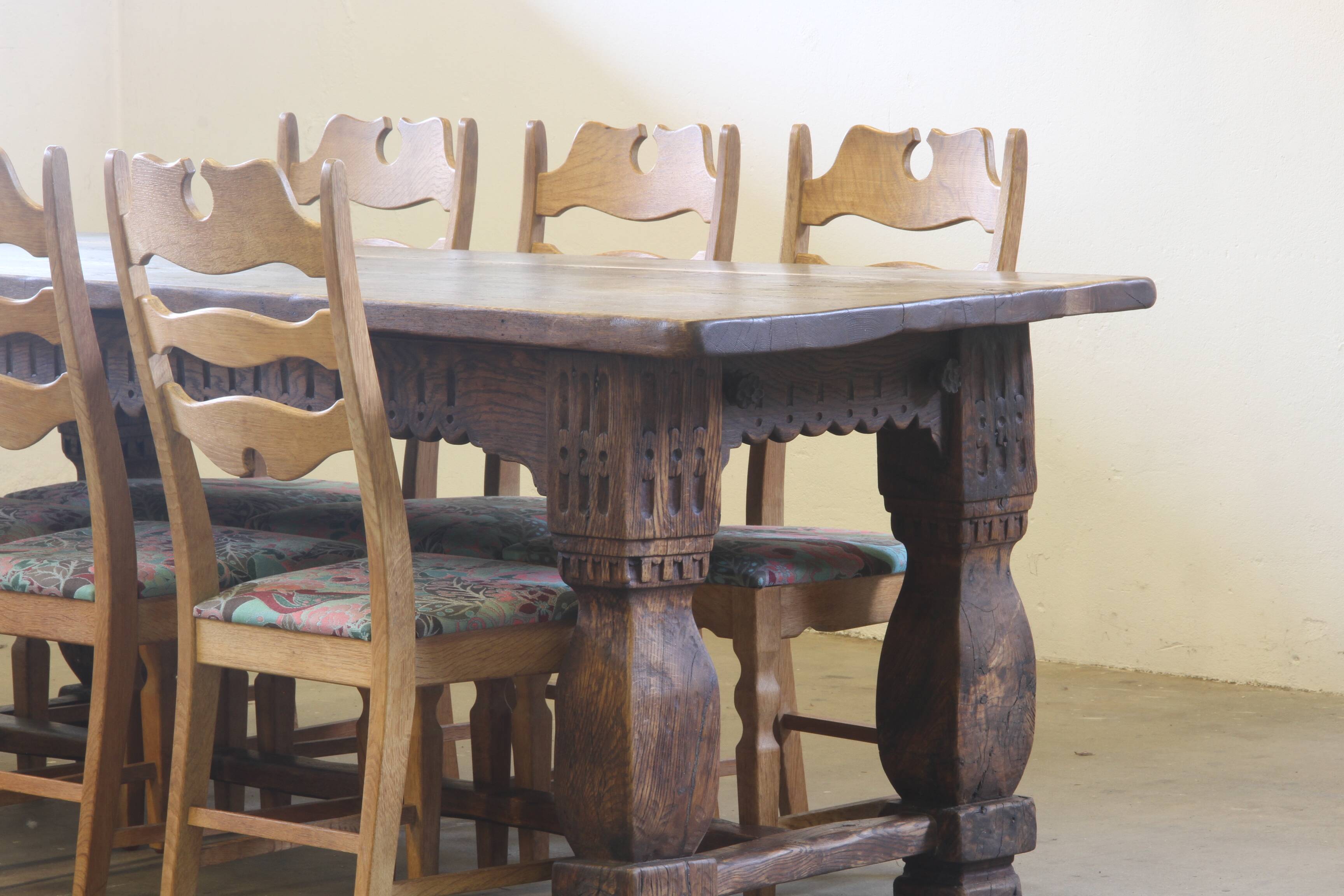 Large 17th century Jacobean style Baroque Farmhouse Refectory Table – Early