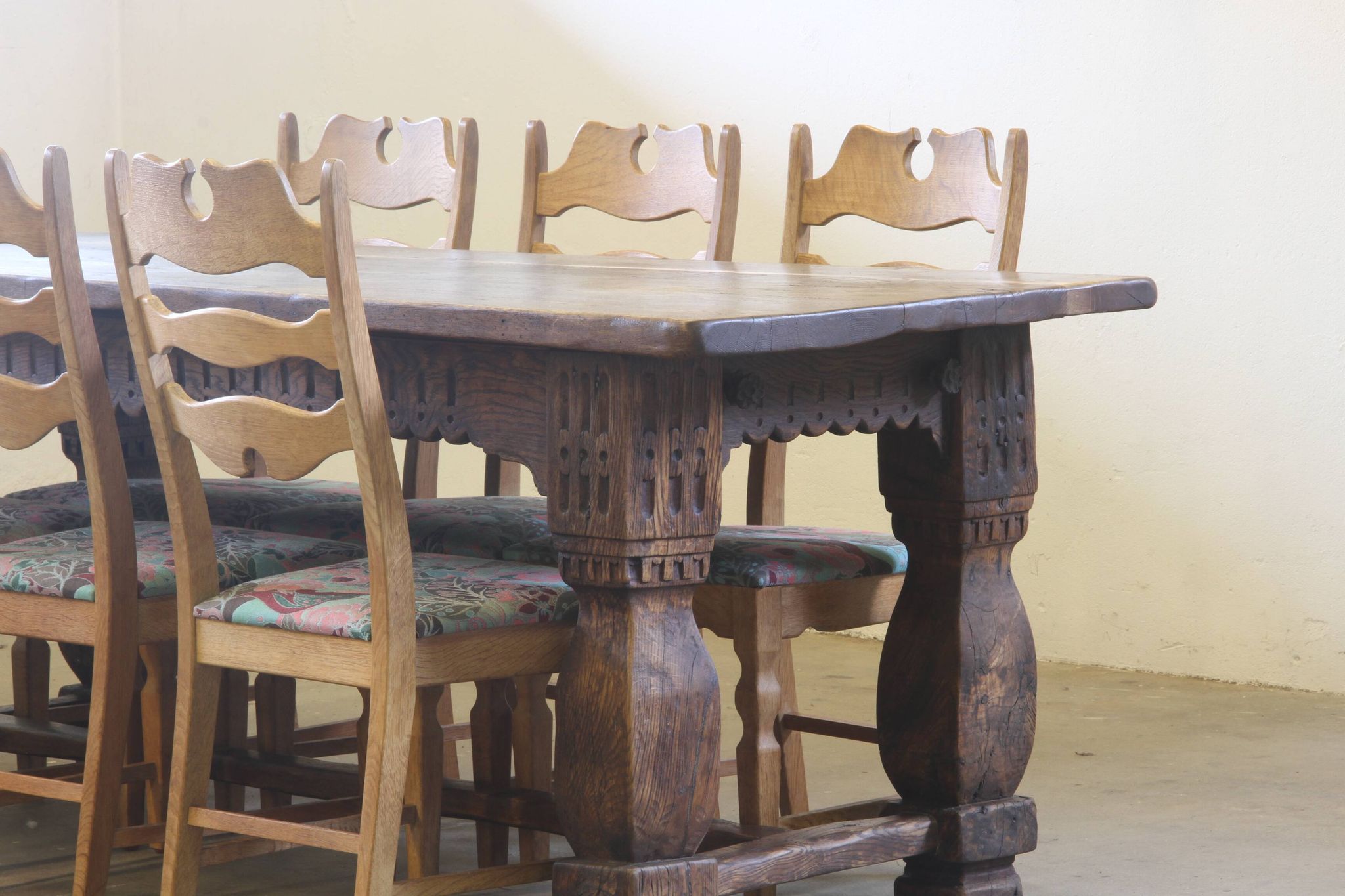 Large 17th century Jacobean style Baroque Farmhouse Refectory Table – Early