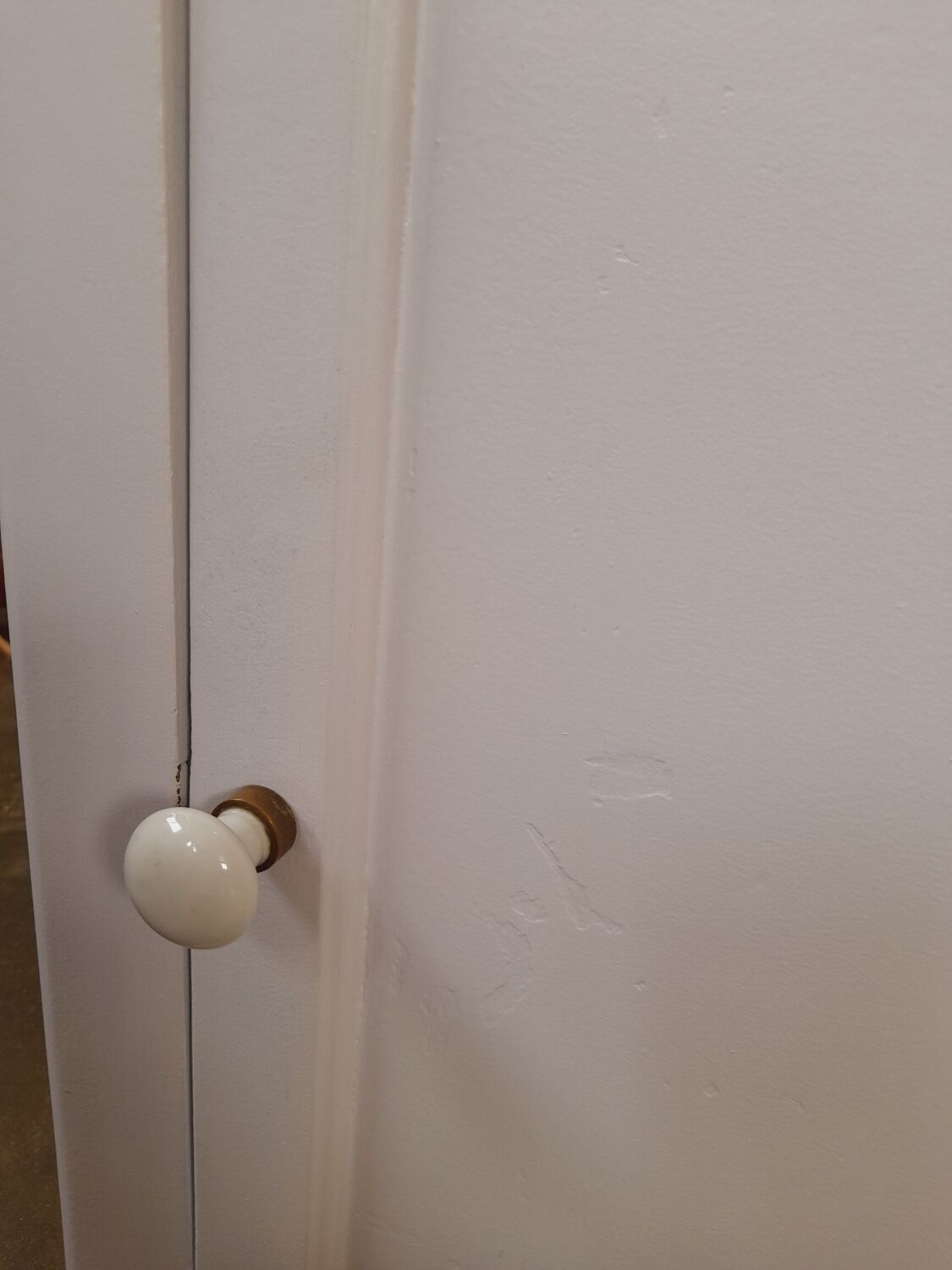 Buffet or Parisian bedside