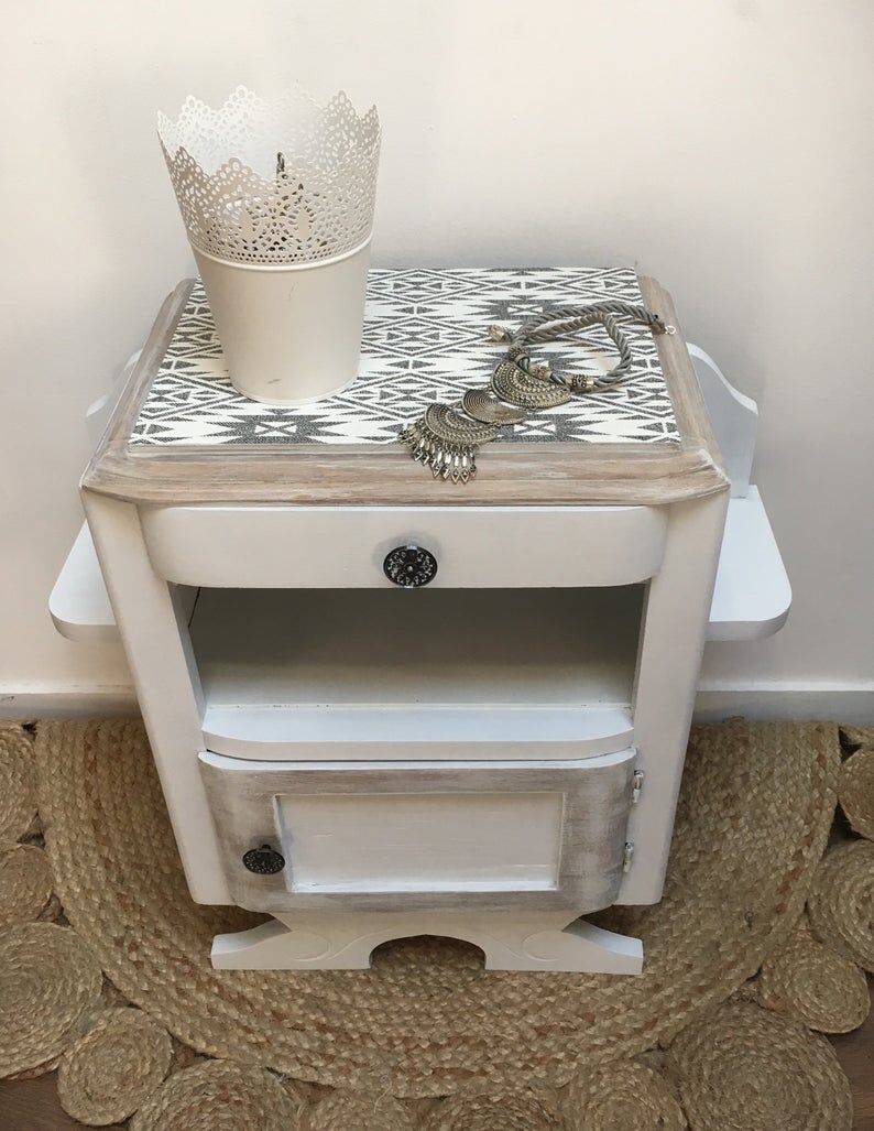 Vintage sofa tip or extra furniture