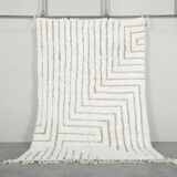 Pure natural wool Berber rug for your living room, size 150 x 250 cm.
