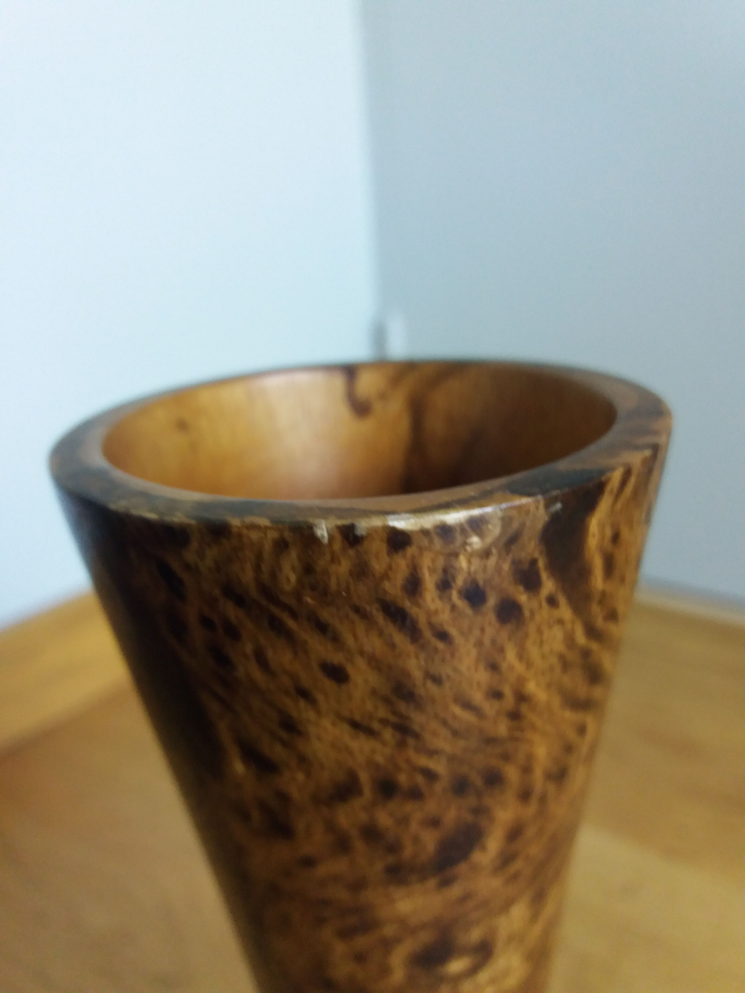 Diabolo vase in marbled lacquered wood Art Deco