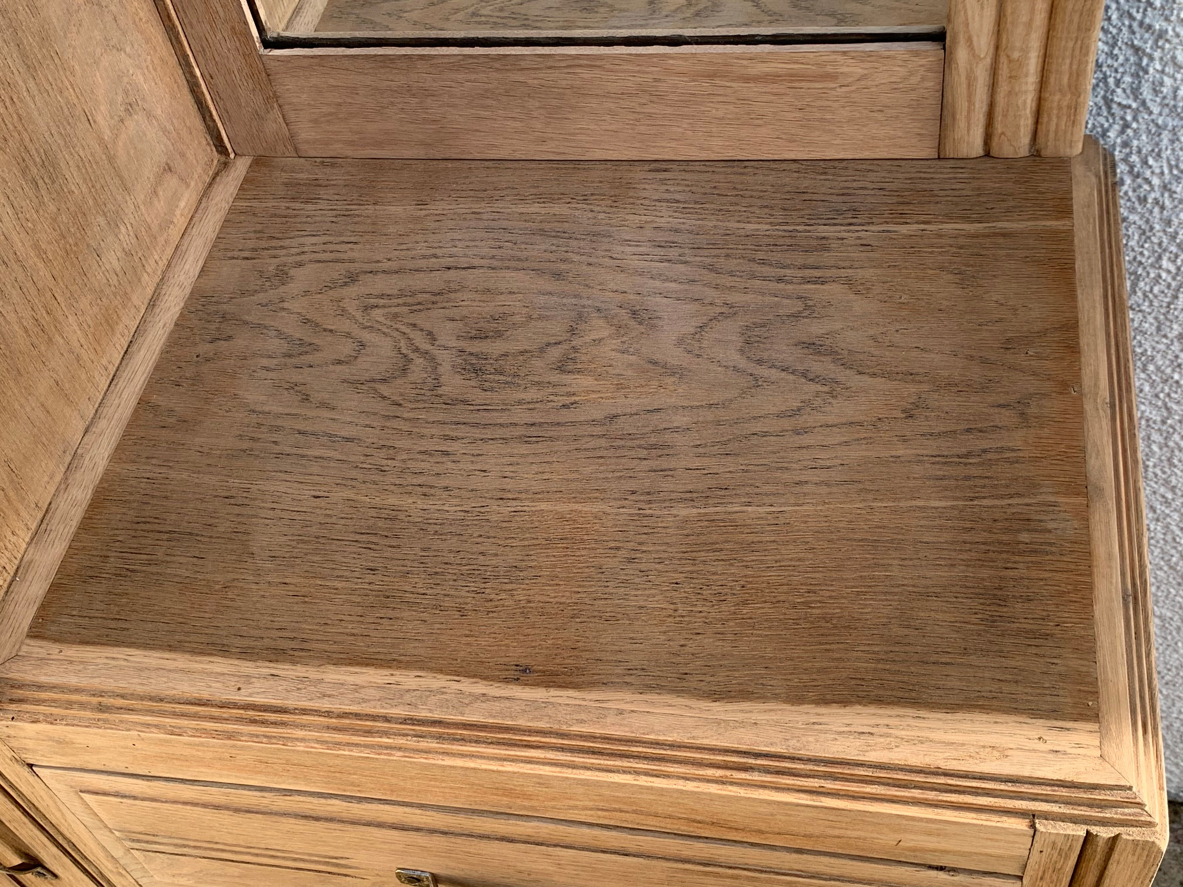 1930 asymmetrical Parisian wardrobe