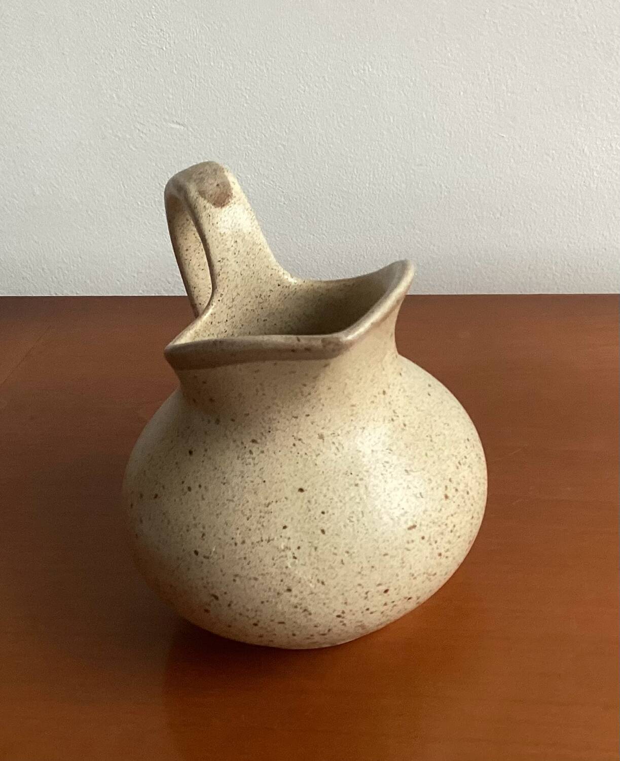 Small pitcher St Clement France