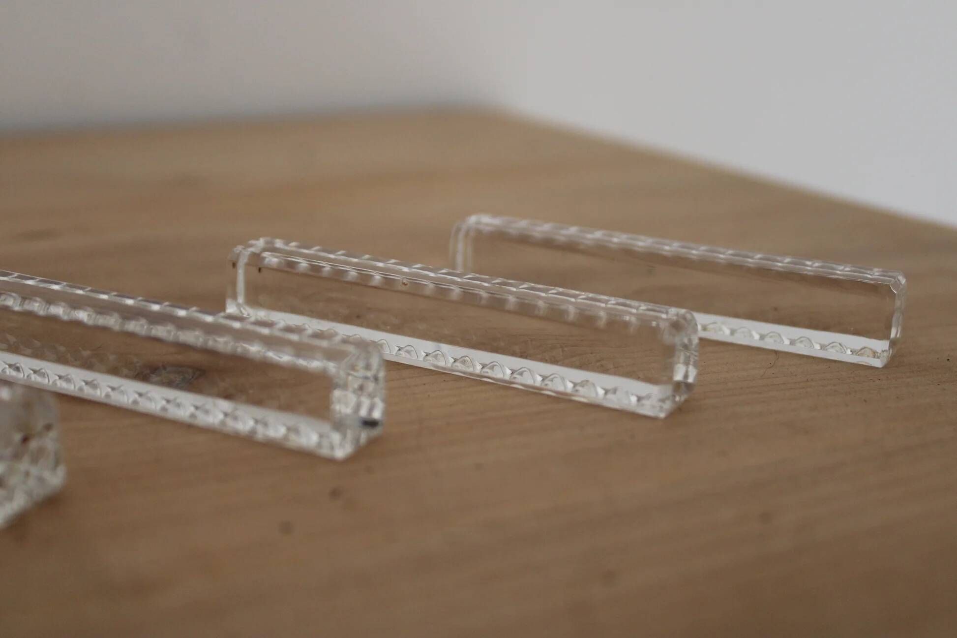 Set of 6 Cristal d'Arques knife rests model Diamond with original box.