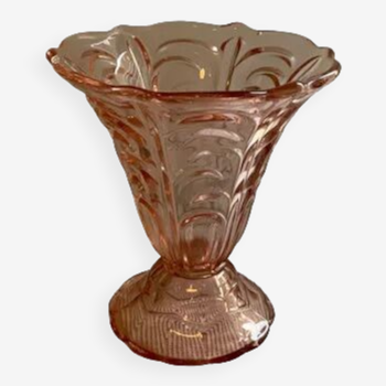 Vase vintage en verre rose moulé 1960