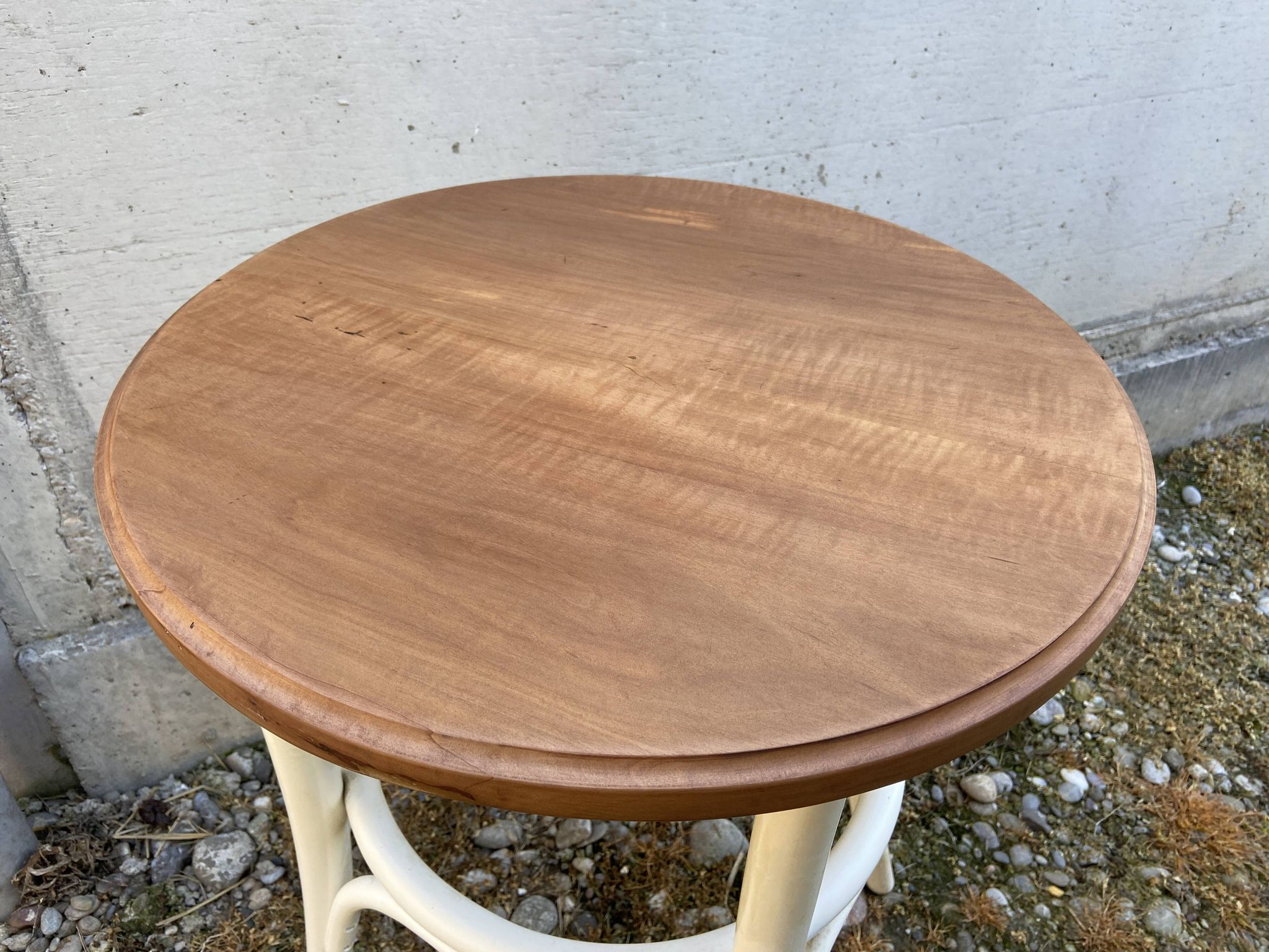 Guéridon table de café en bois courbé 80s shabby chic