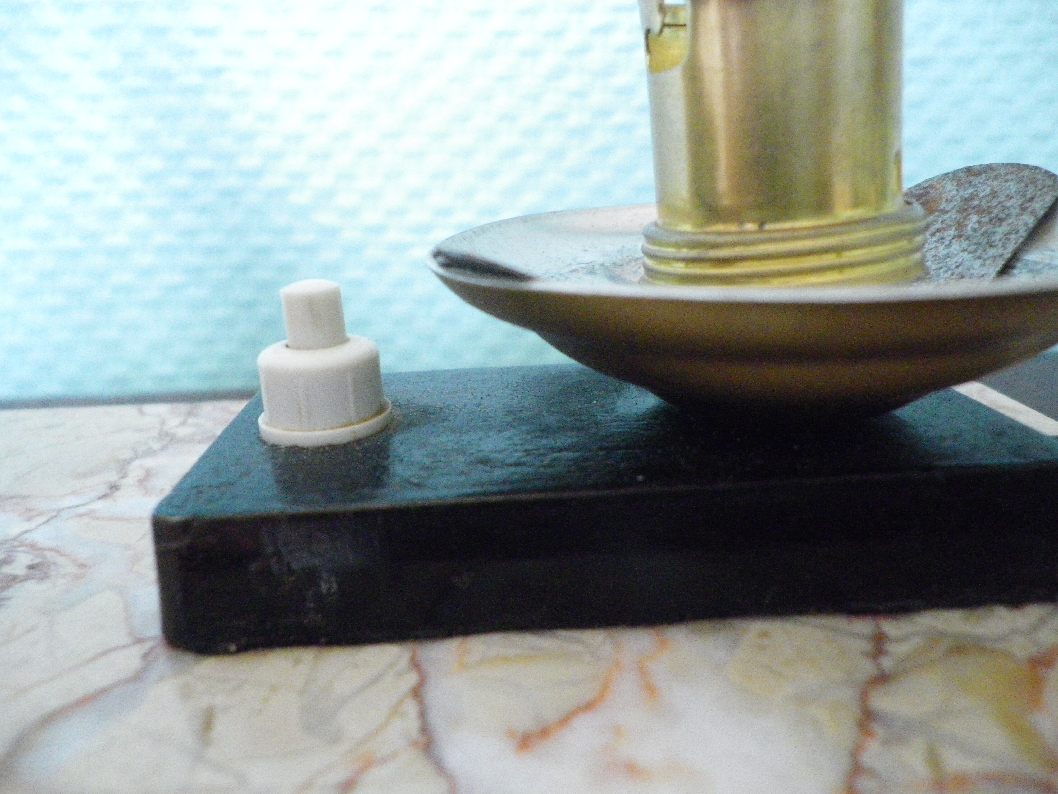 Art deco lamp, to pose, marble base, brass bird decoration, opaline - 40s