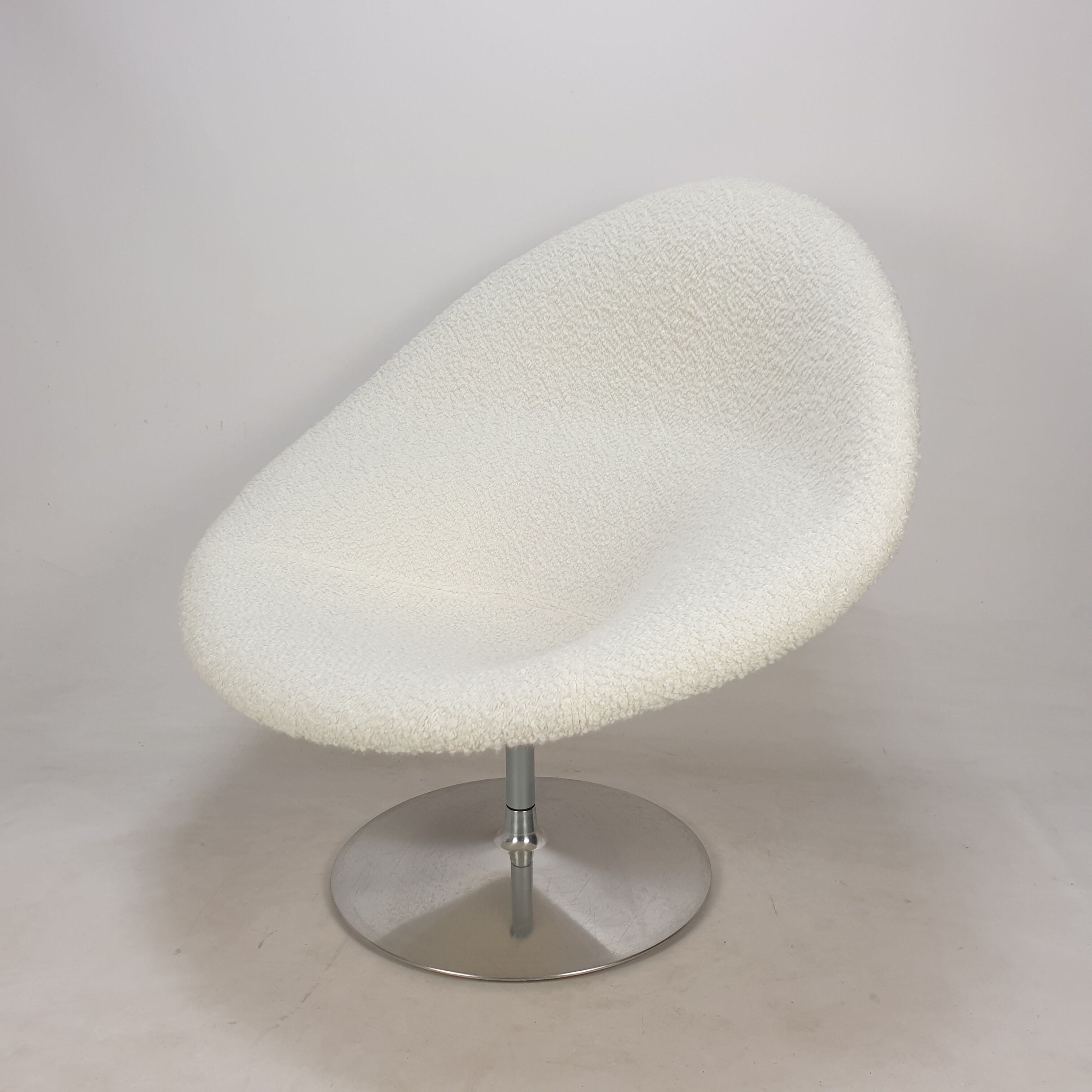 Fauteuil Big Globe avec pouf de Pierre Paulin pour Artifort, années 1980