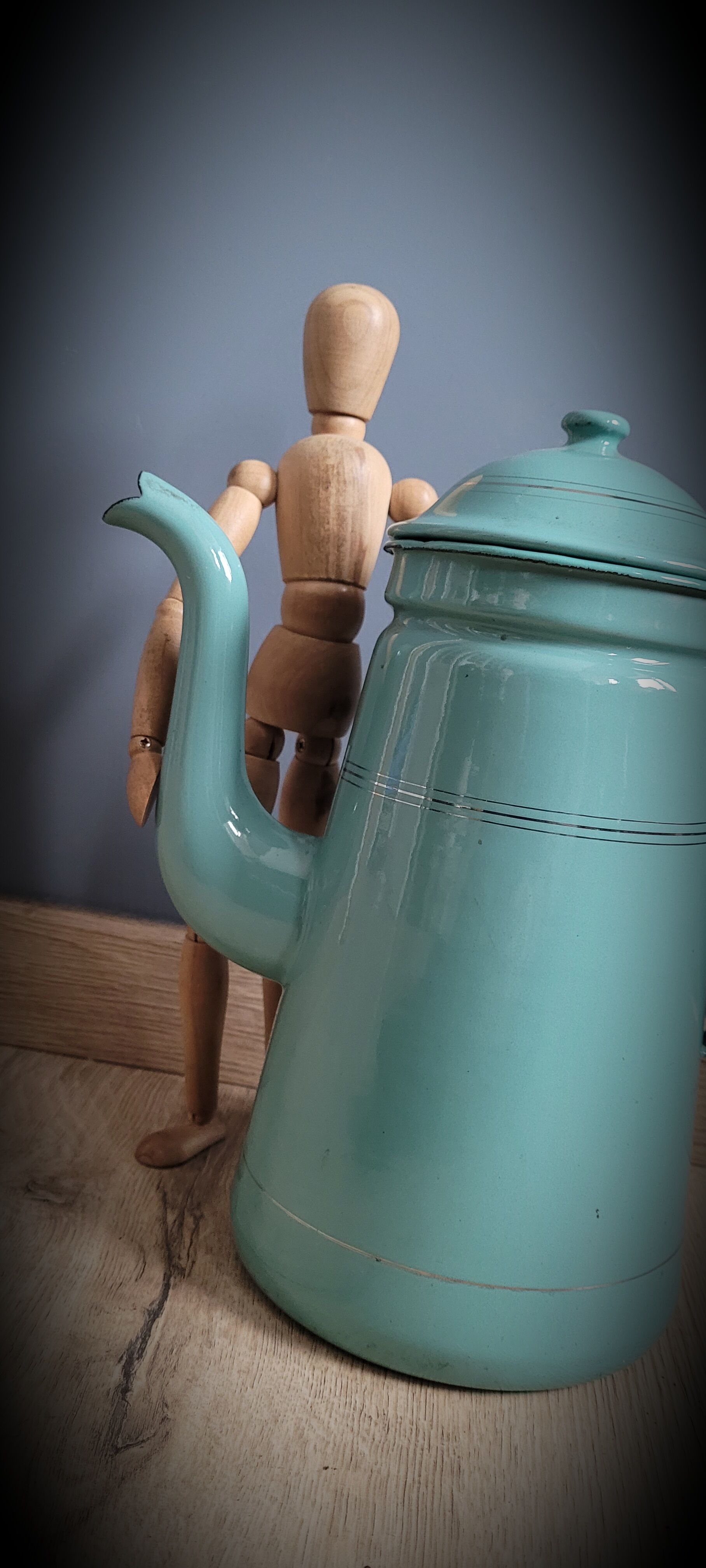 Green enamelled coffee maker lineage