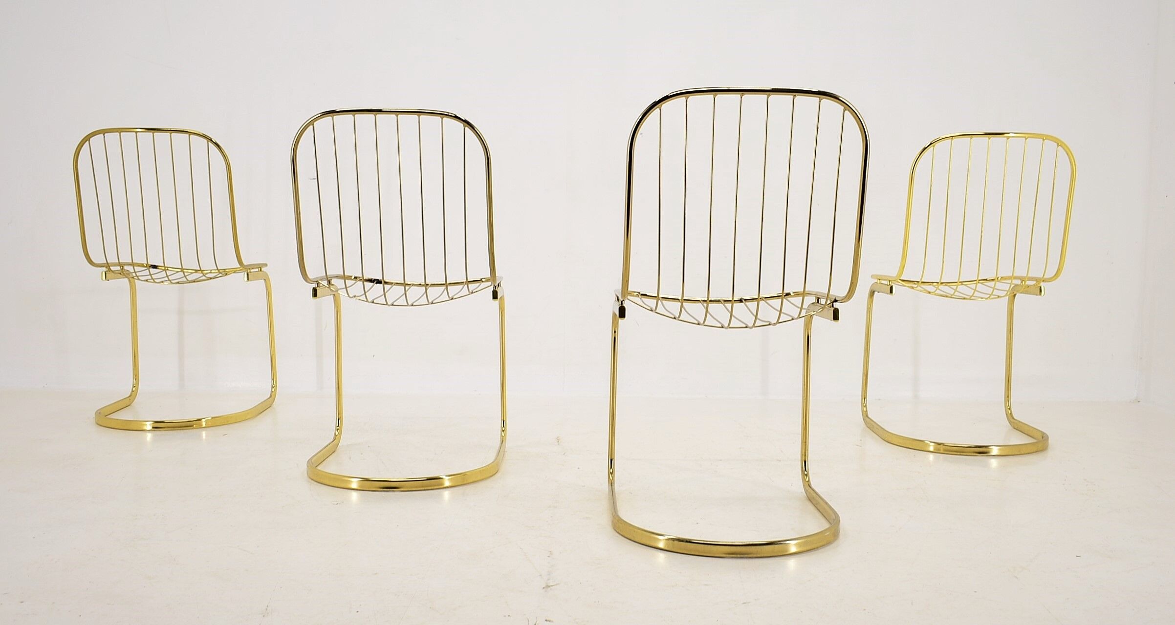 Set of 4 chairs, Italy, 1970s